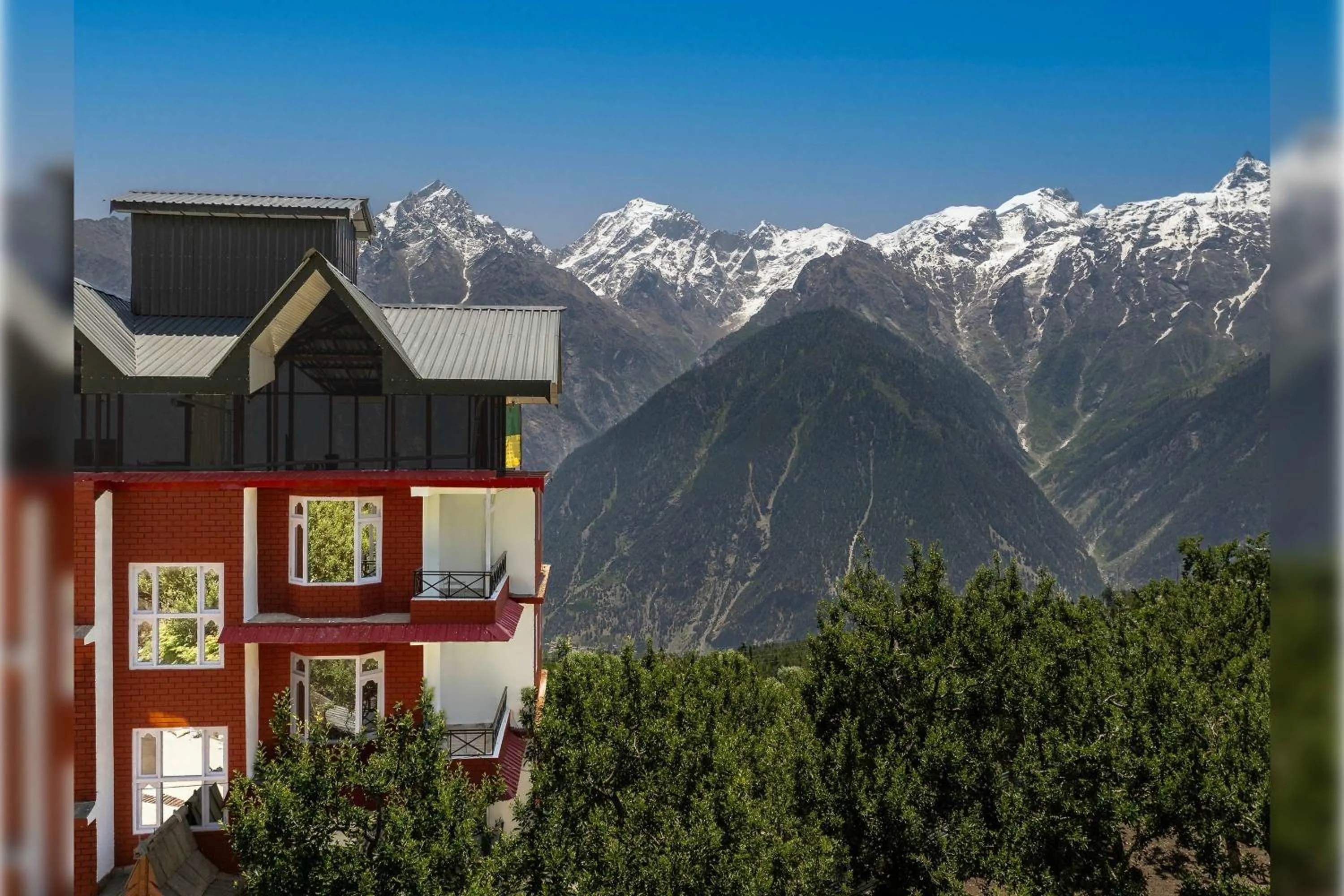 Property building in Echor The Alpine Crest Kalpa