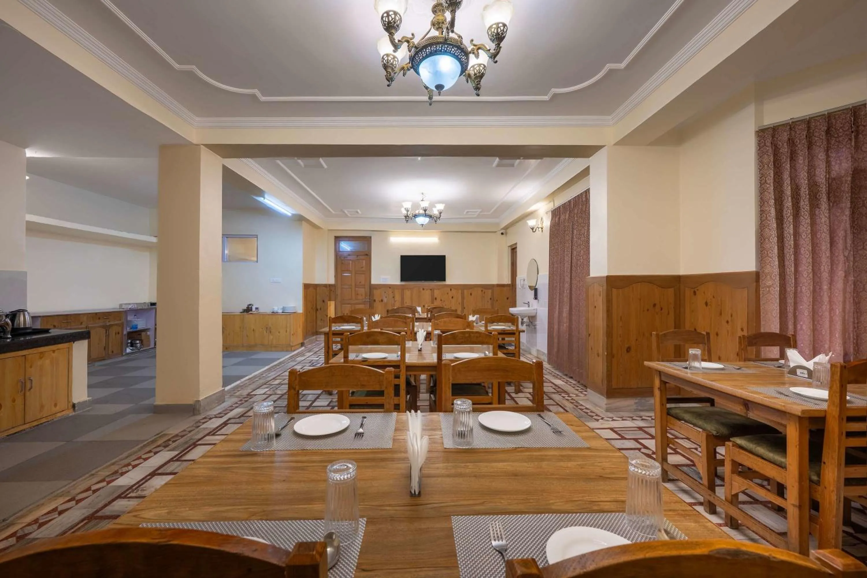 Restaurant/places to eat in Echor The Alpine Crest Kalpa