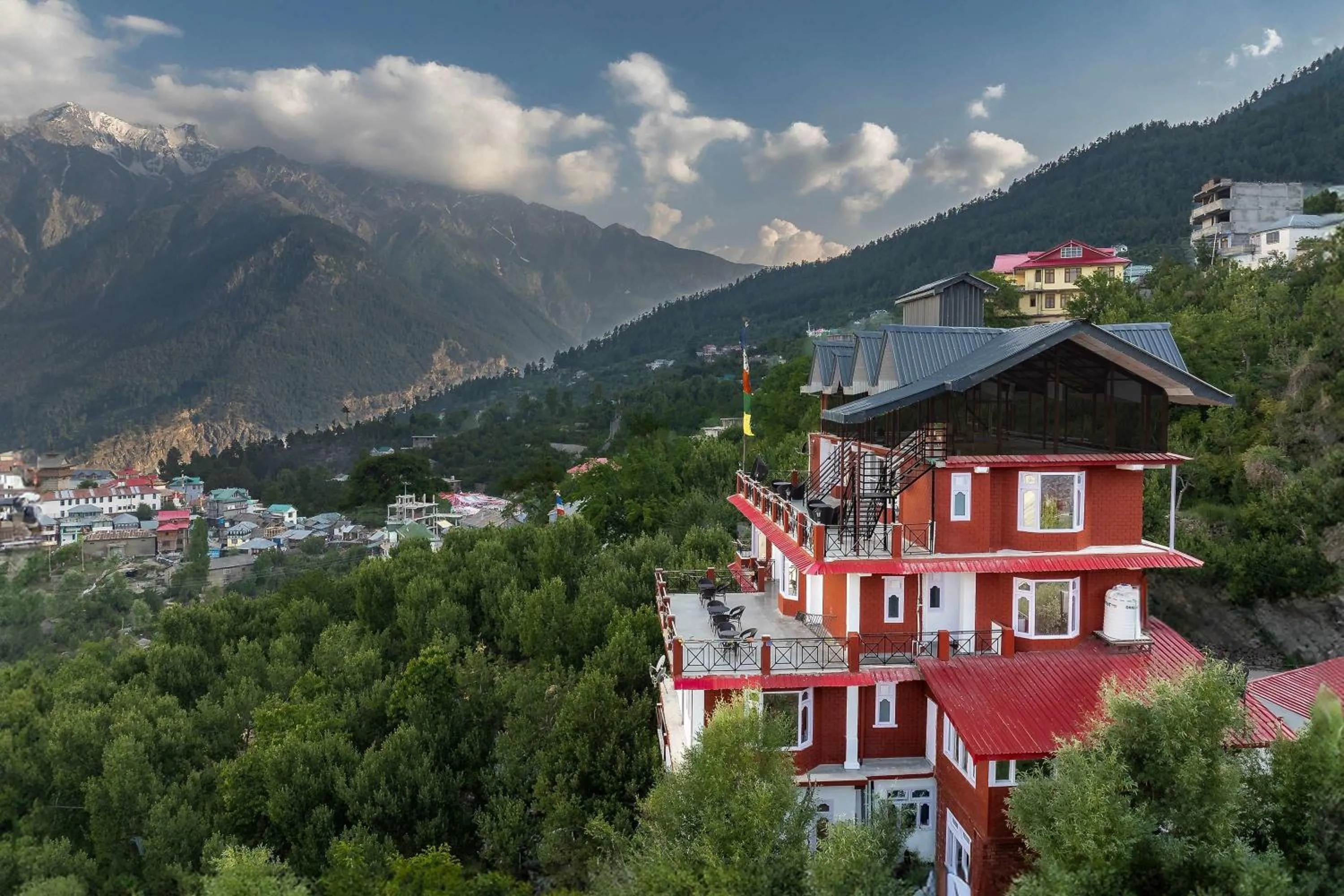 Property building in Echor The Alpine Crest Kalpa