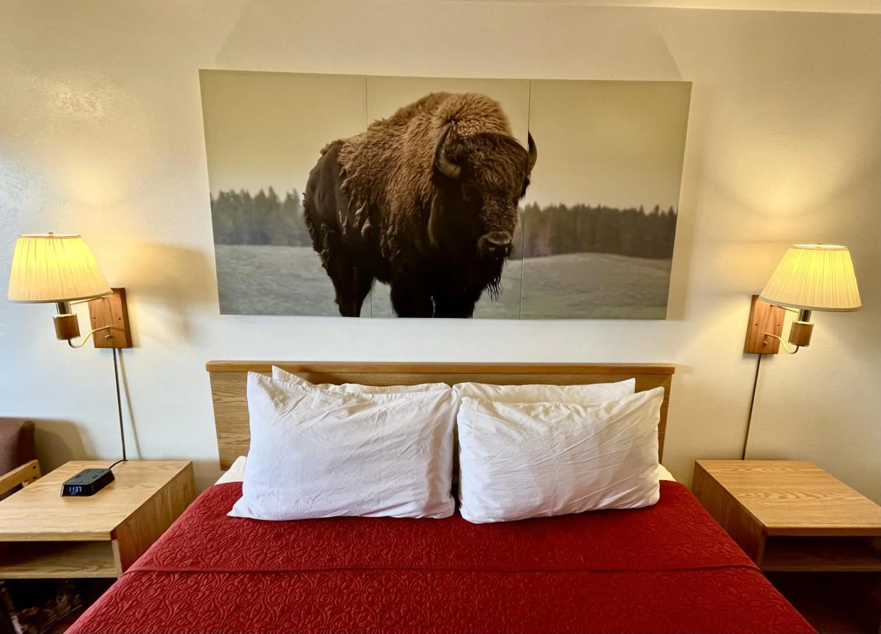 Bed in Red Bear Inn