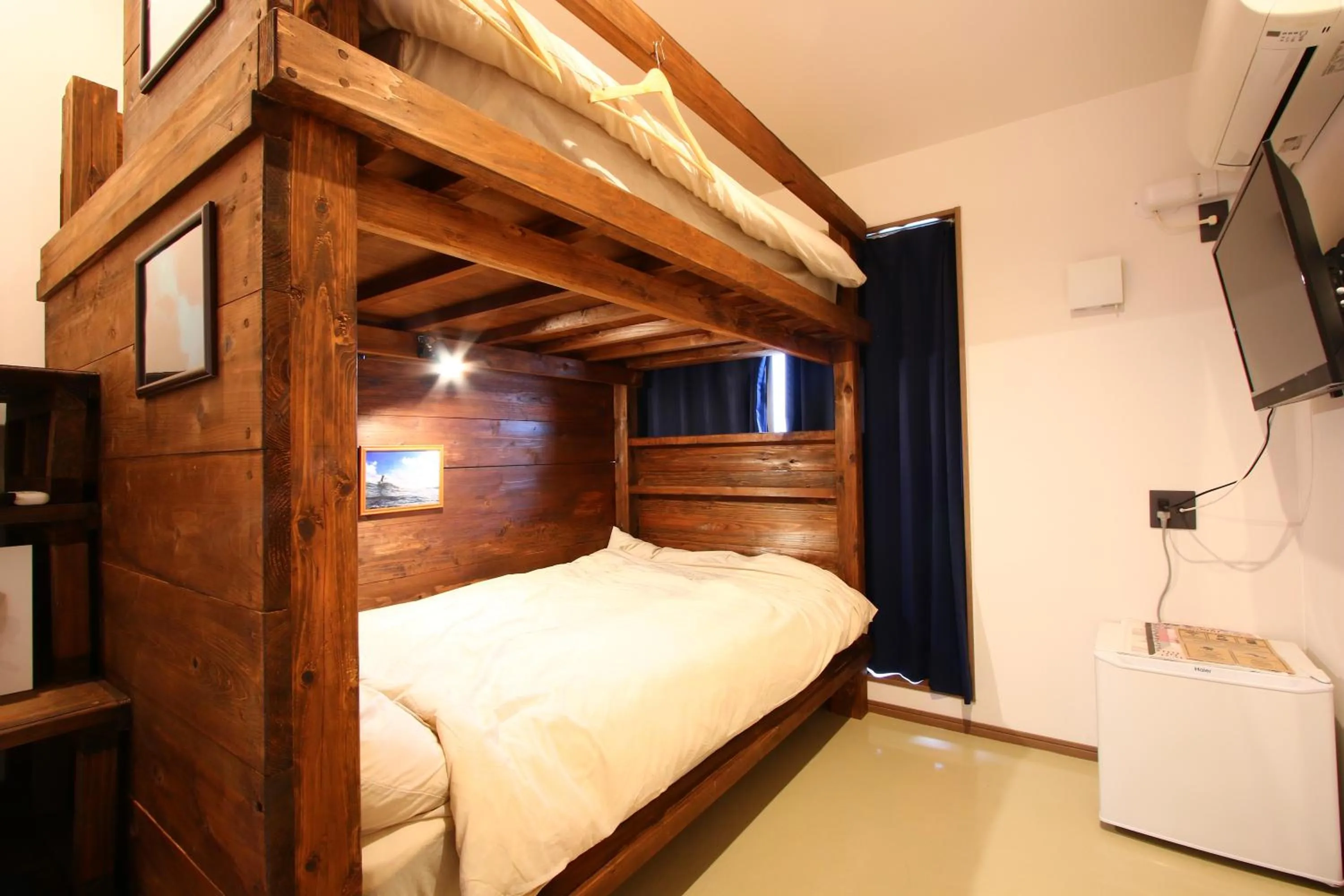 Bedroom, Bed in MARINX CLASSIC HARBORVIEW PENSION