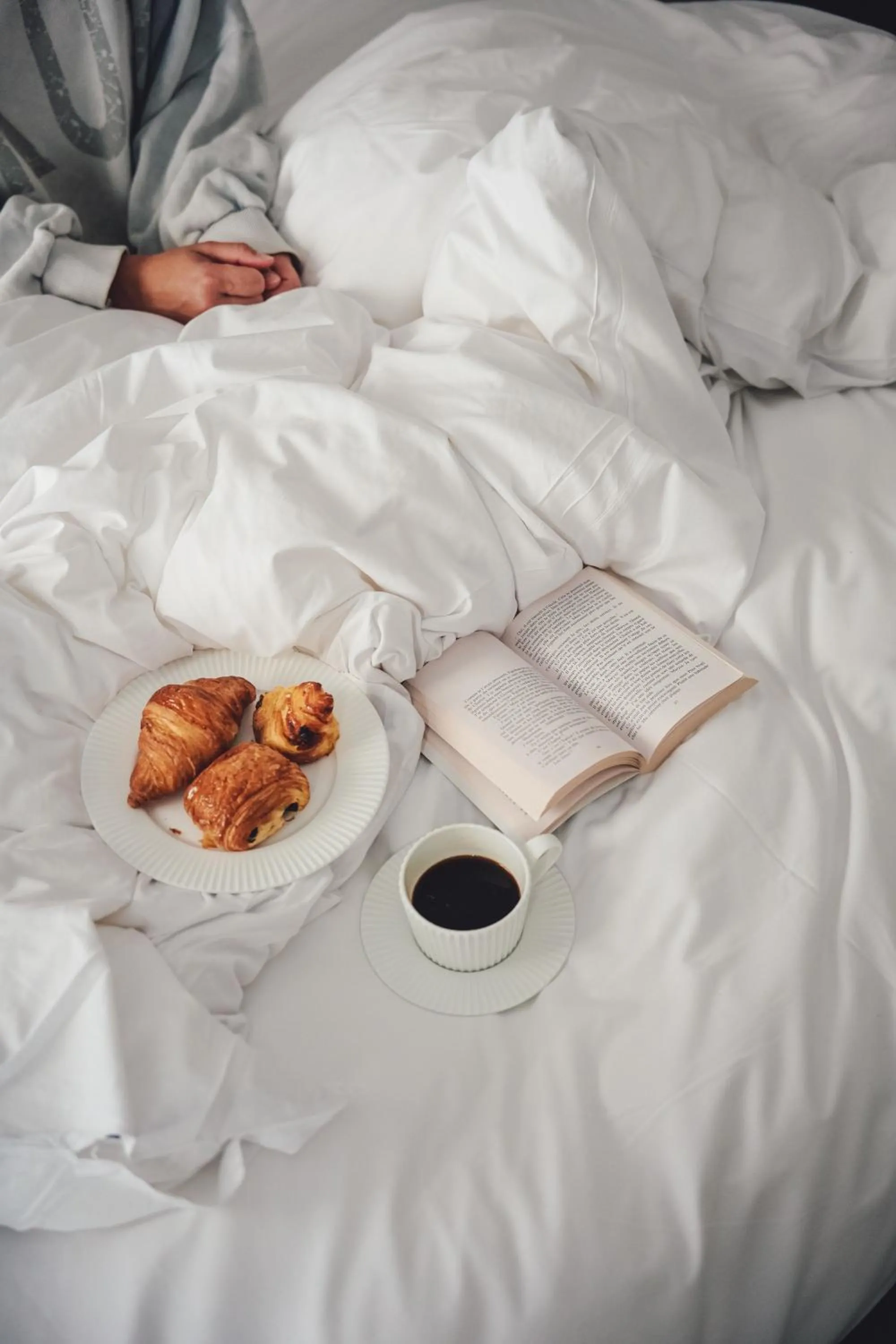 room service, Bed in Maison Orphée