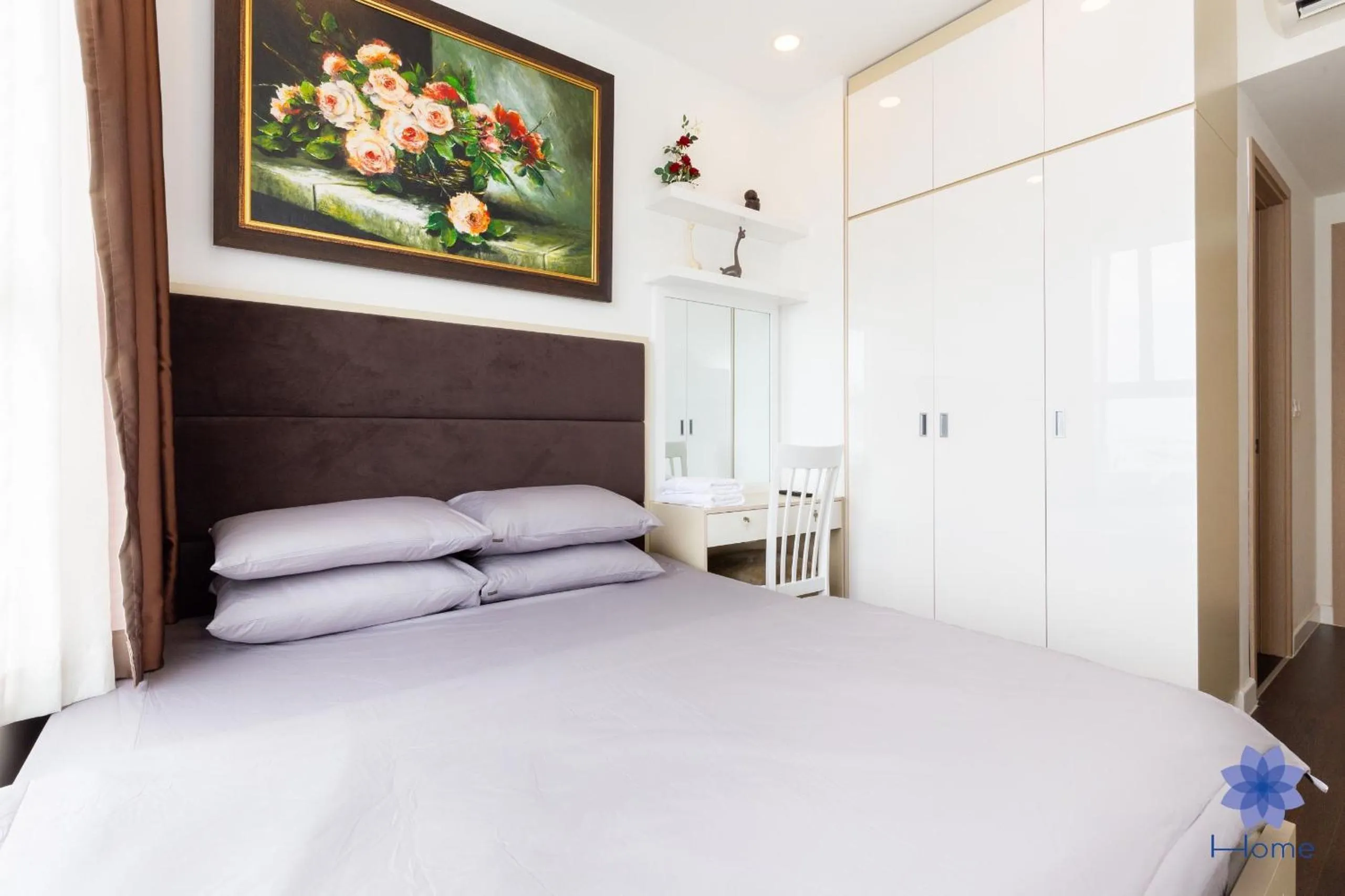 Bed in iHome Furnished Apartments with Free Gym & Pool, Airport Pick-Up Service