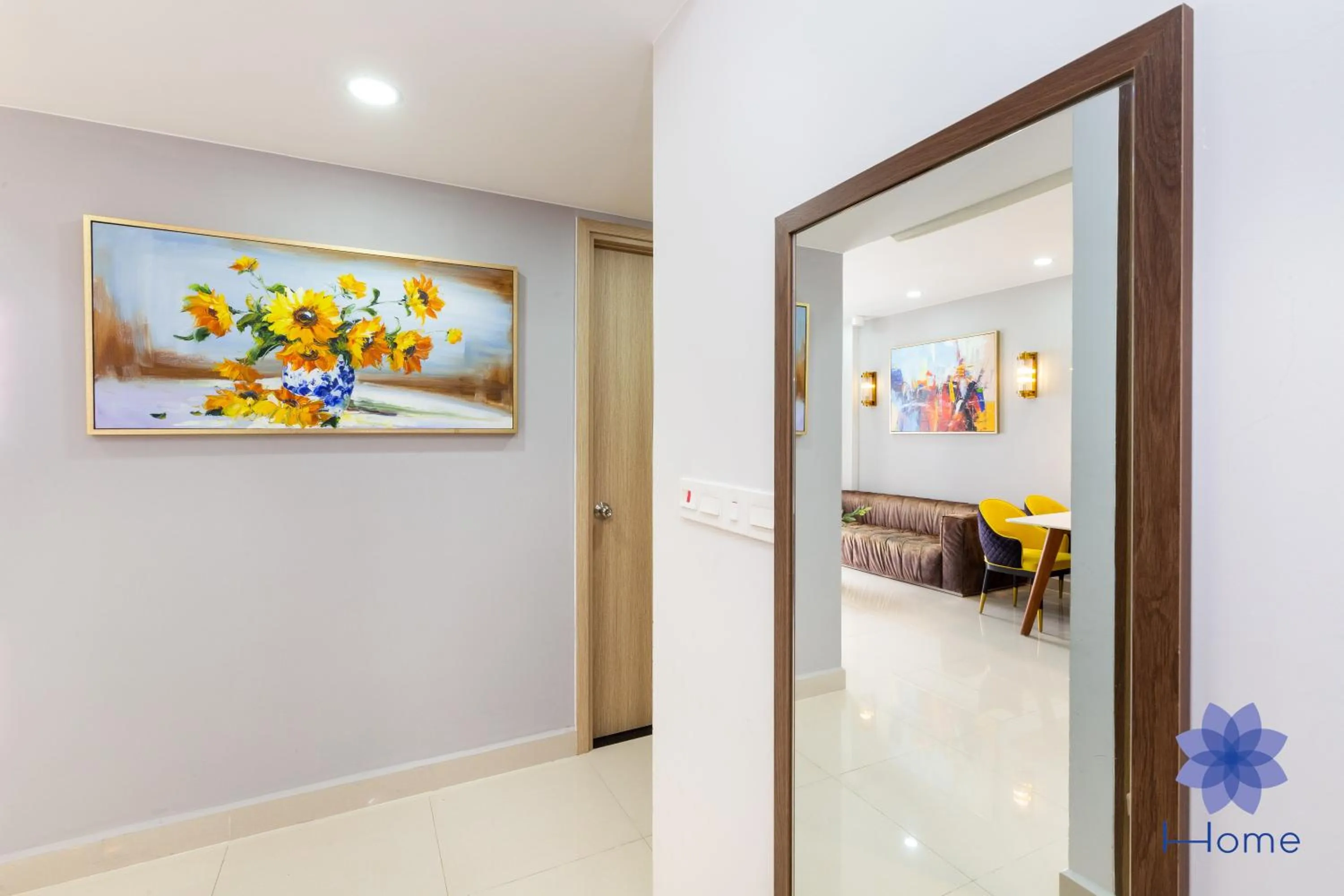 iHome Furnished Apartments with Free Gym & Pool, Airport Pick-Up Service