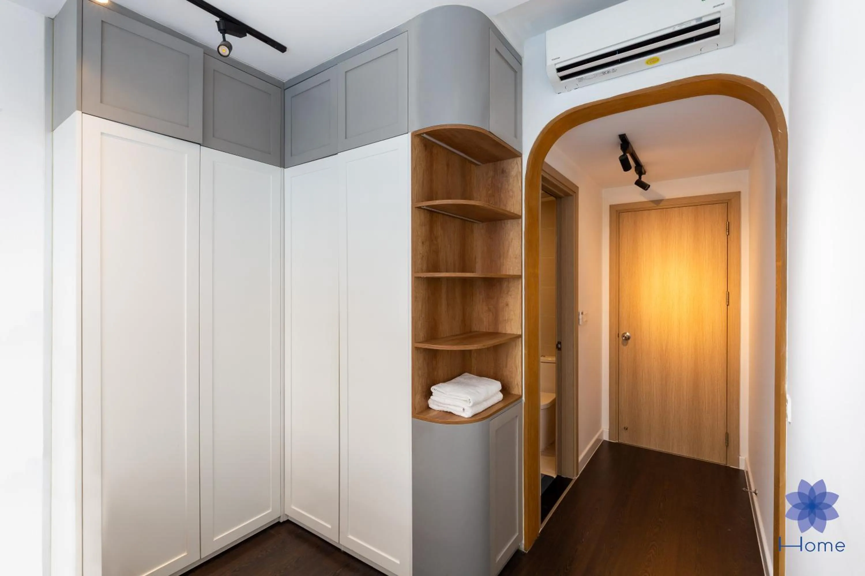 iHome Furnished Apartments with Free Gym & Pool, Airport Pick-Up Service