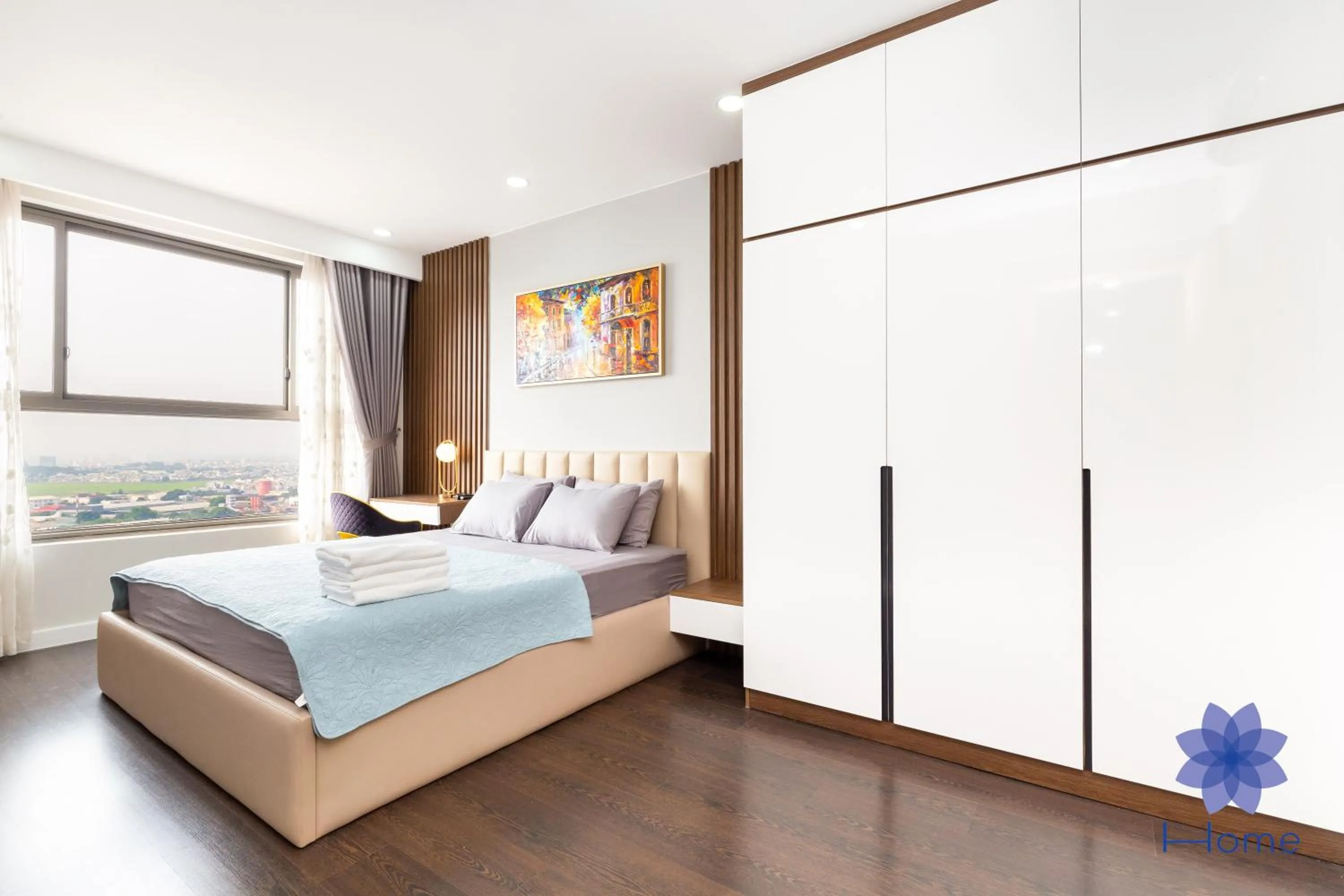 Bed in iHome Furnished Apartments with Free Gym & Pool, Airport Pick-Up Service