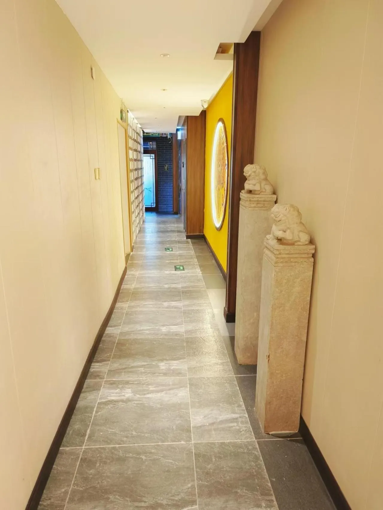 Qinfu Hotel Beijing Nanluogu Lane Houhai