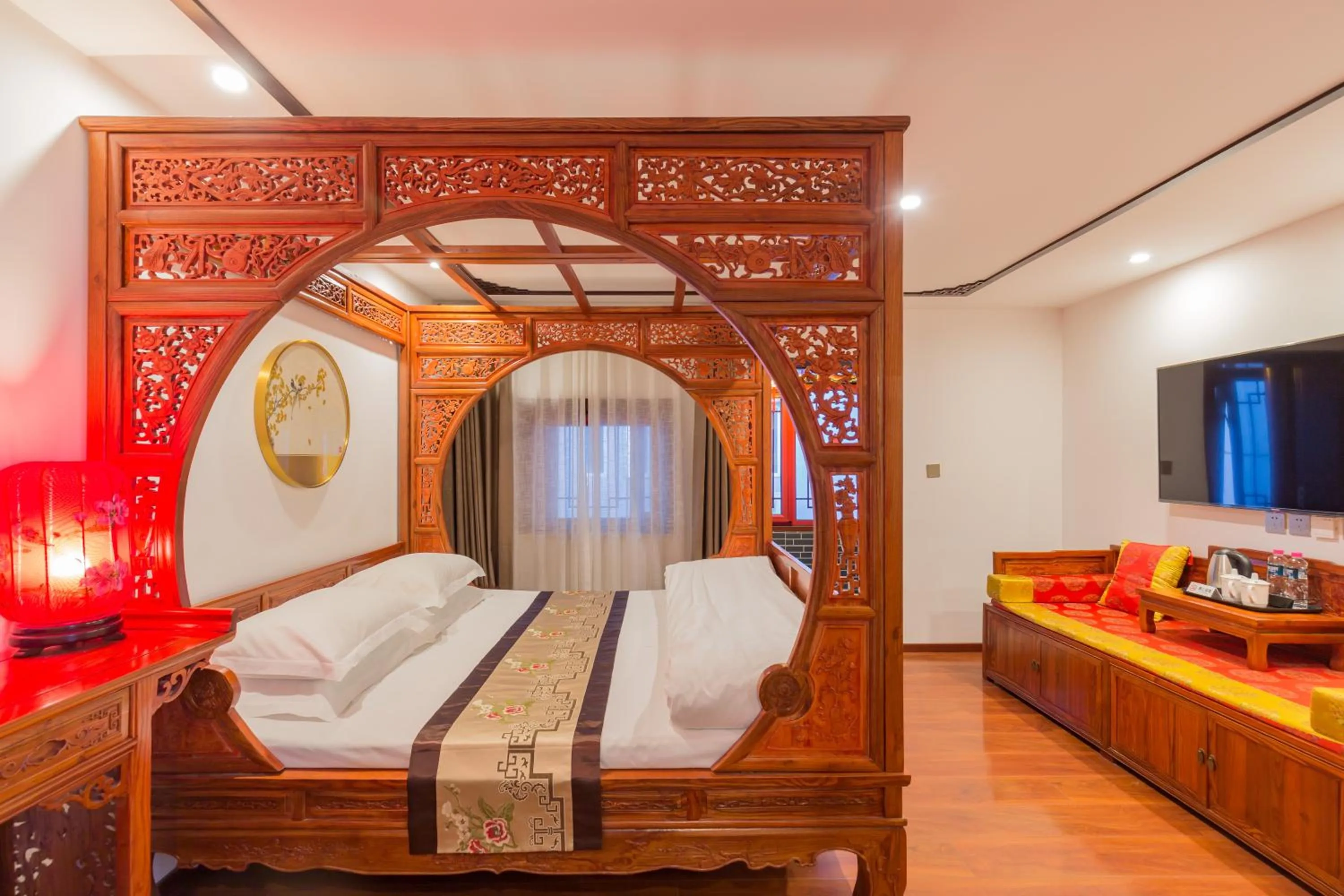 Bed in Qinfu Hotel Beijing Nanluogu Lane Houhai