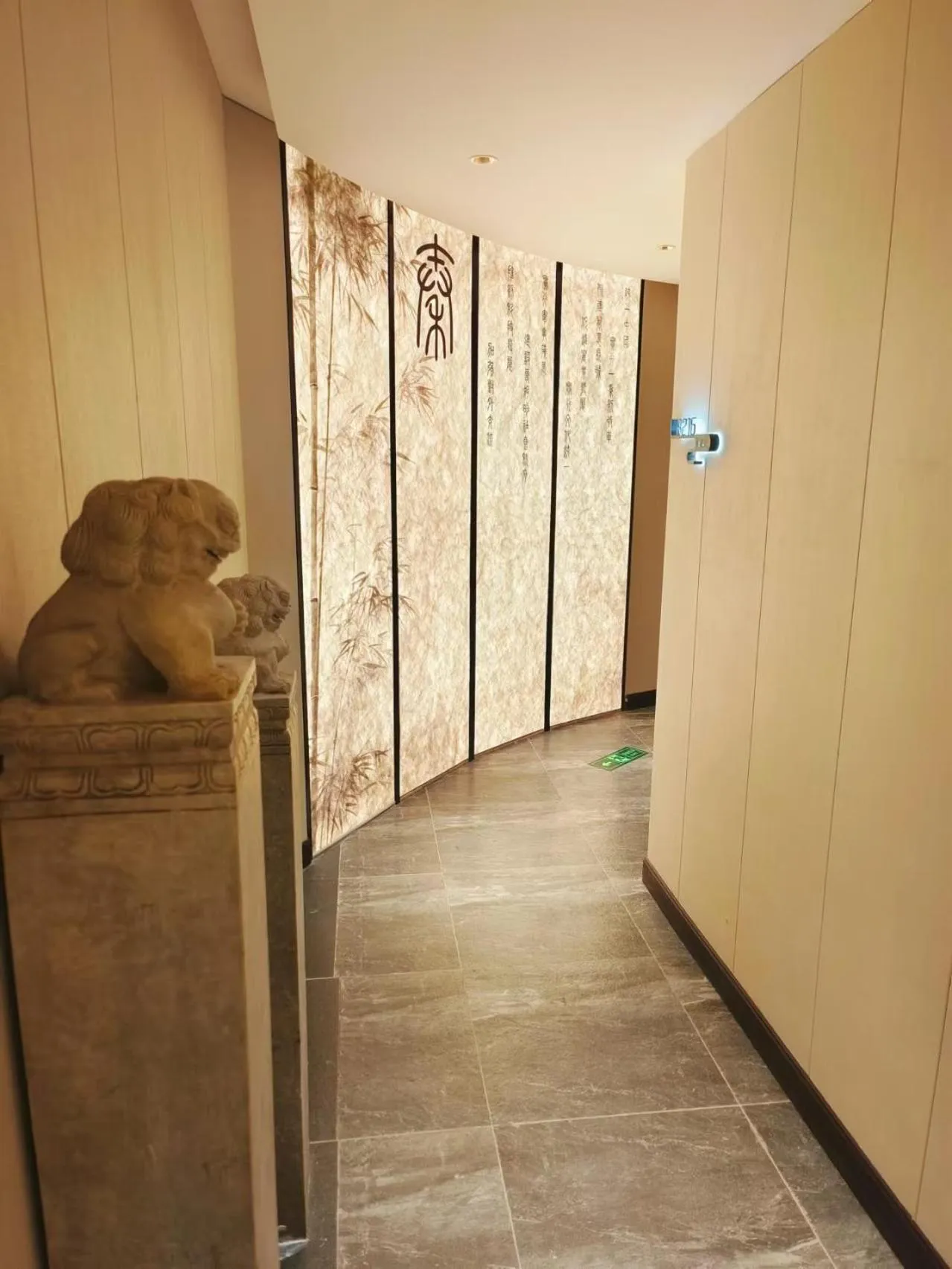 Qinfu Hotel Beijing Nanluogu Lane Houhai