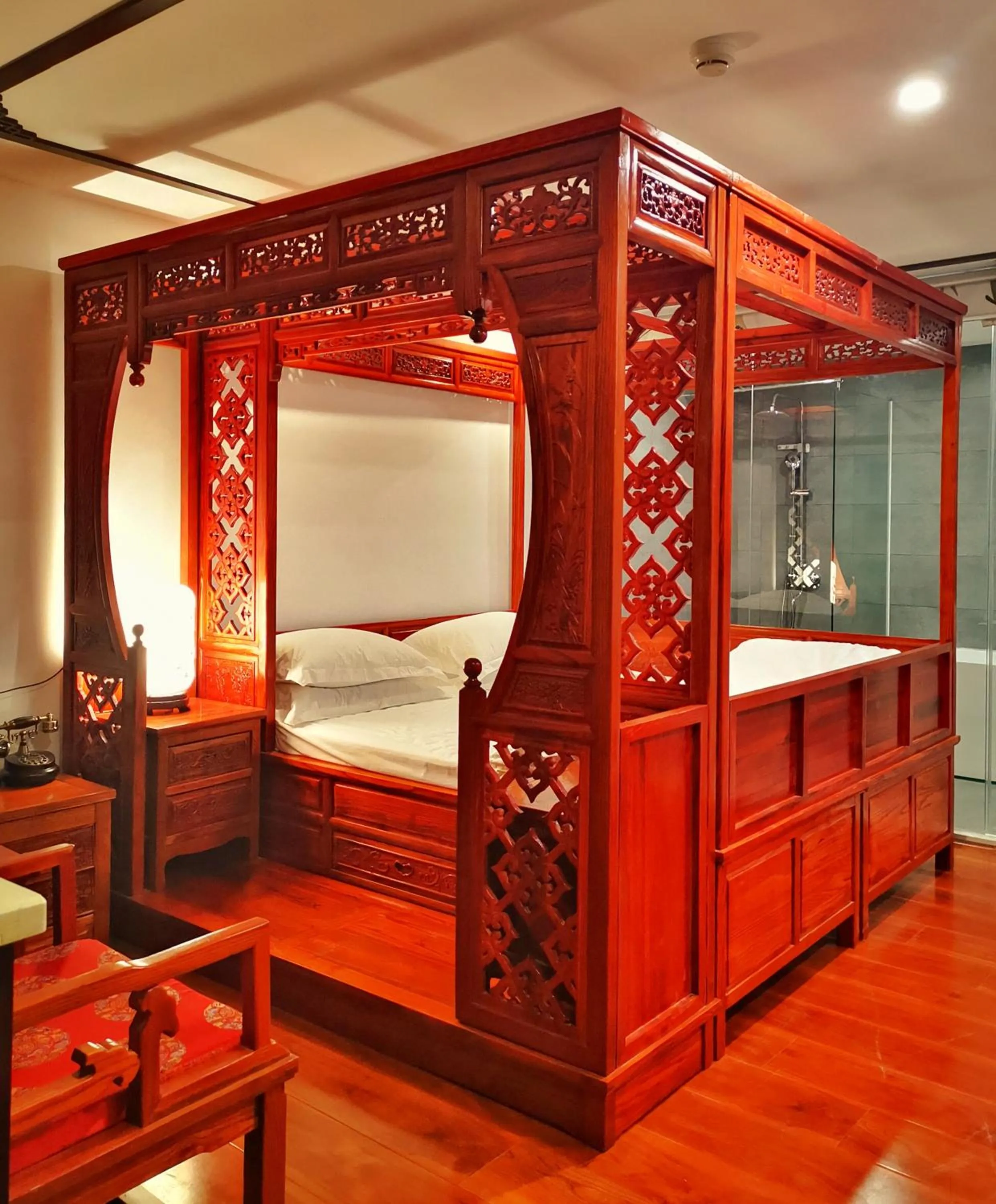 Bed in Qinfu Hotel Beijing Nanluogu Lane Houhai