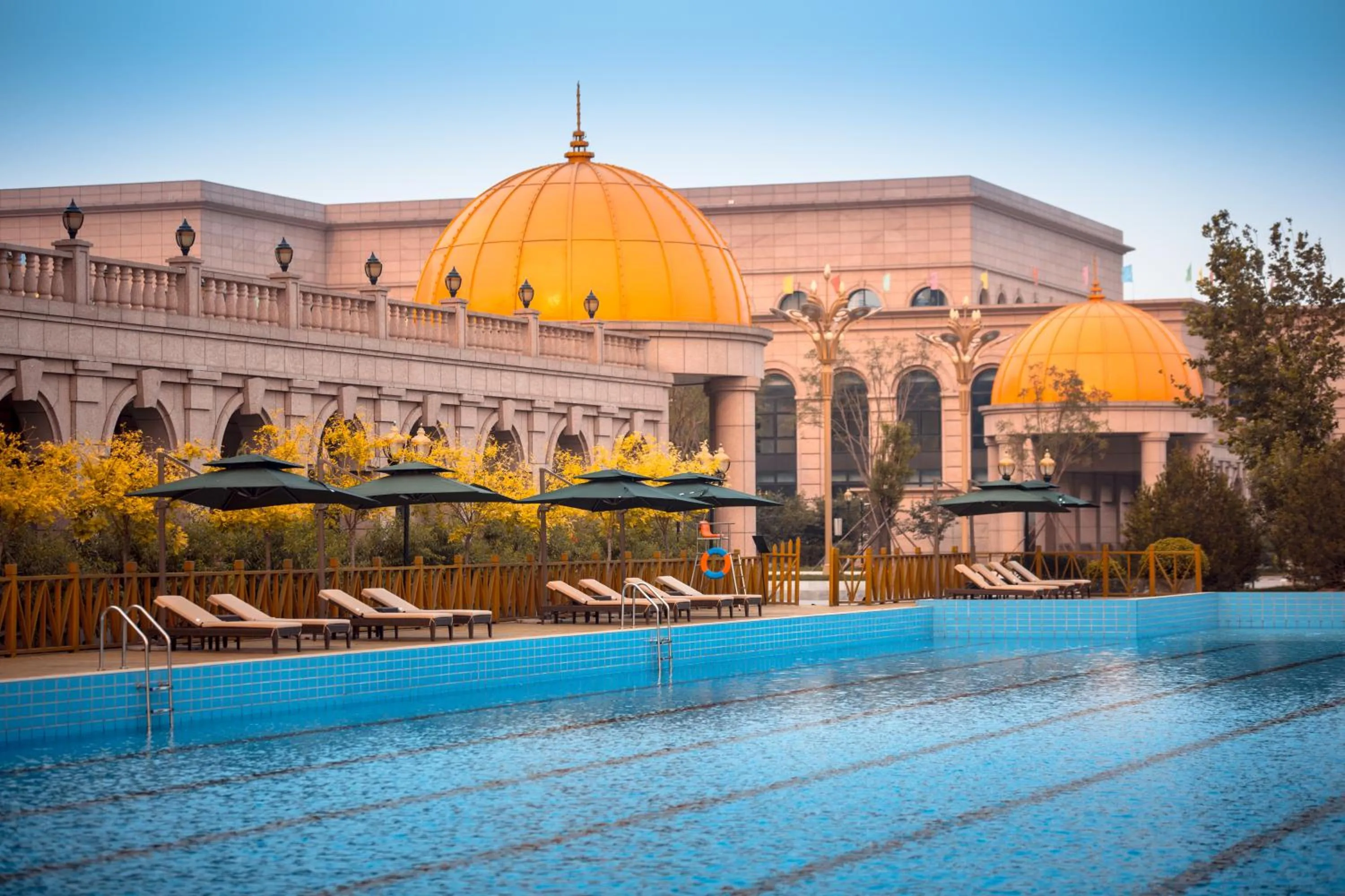 Pool view in GUOCE Beijing Capital Airport Hotel & Convention Center