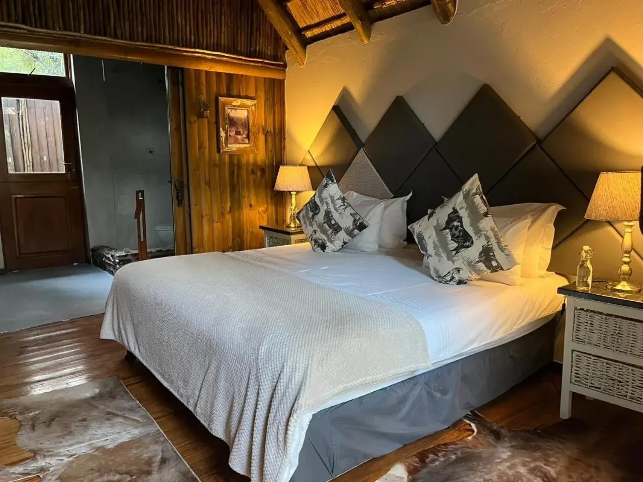 Superior Double or Twin Room with Terrace - single occupancy in Tidimalo Lodge Superior Double or Twin Room with Terrace - single occupancy in Tidimalo Lodge