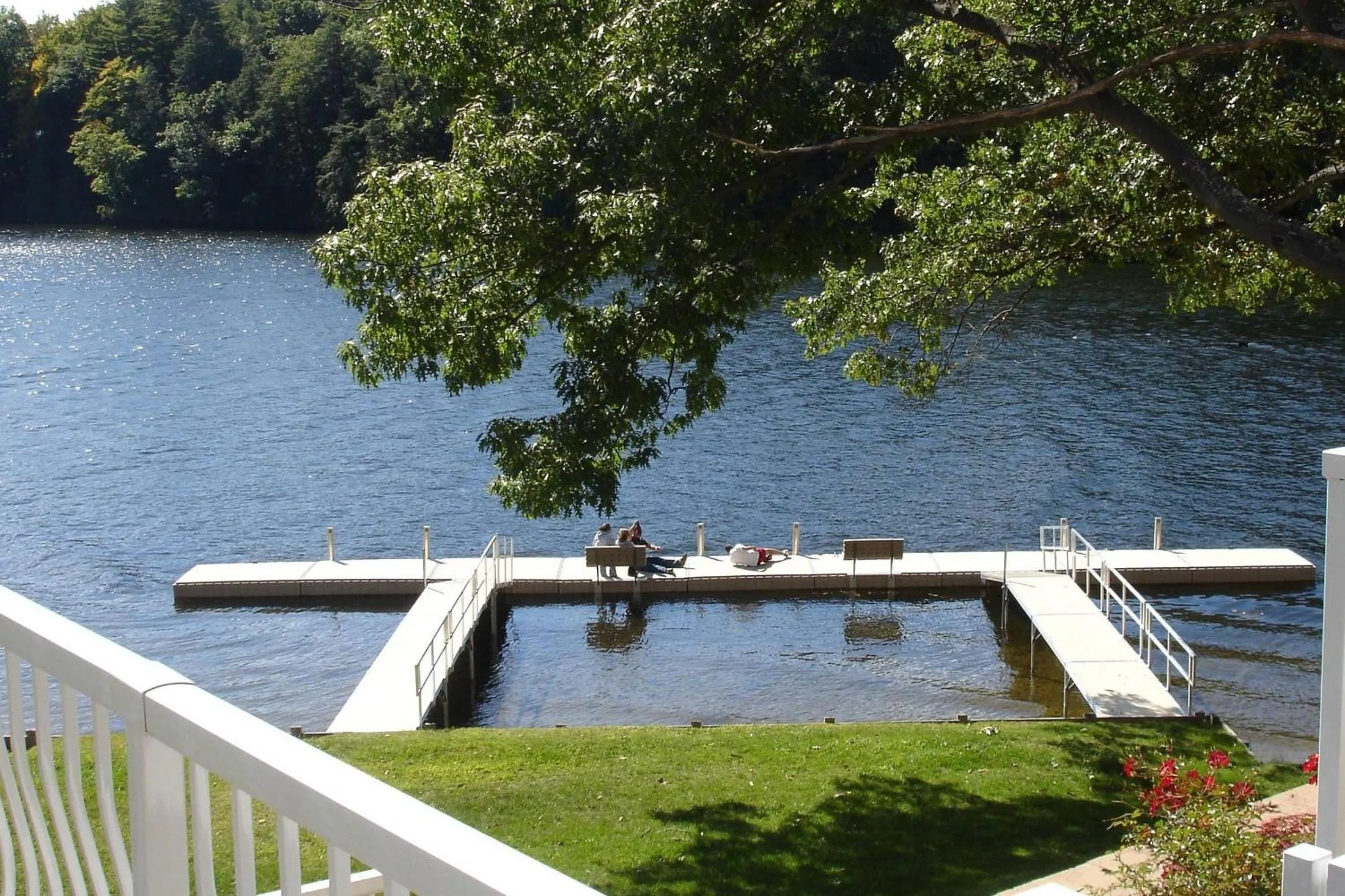 Property building in Riverside Hotel, an Ascend Collection Hotel