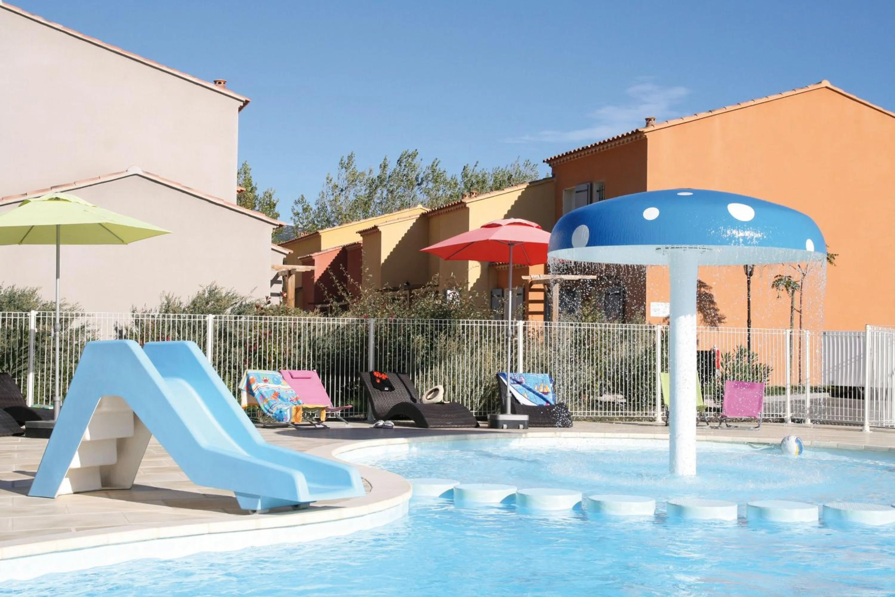 Day in Lagrange Vacances L’Oustau de Sorgue