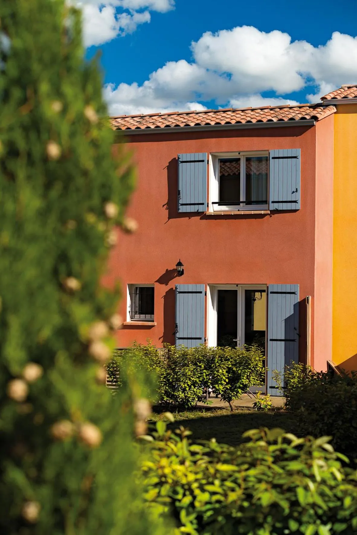 Property building in Lagrange Vacances L’Oustau de Sorgue