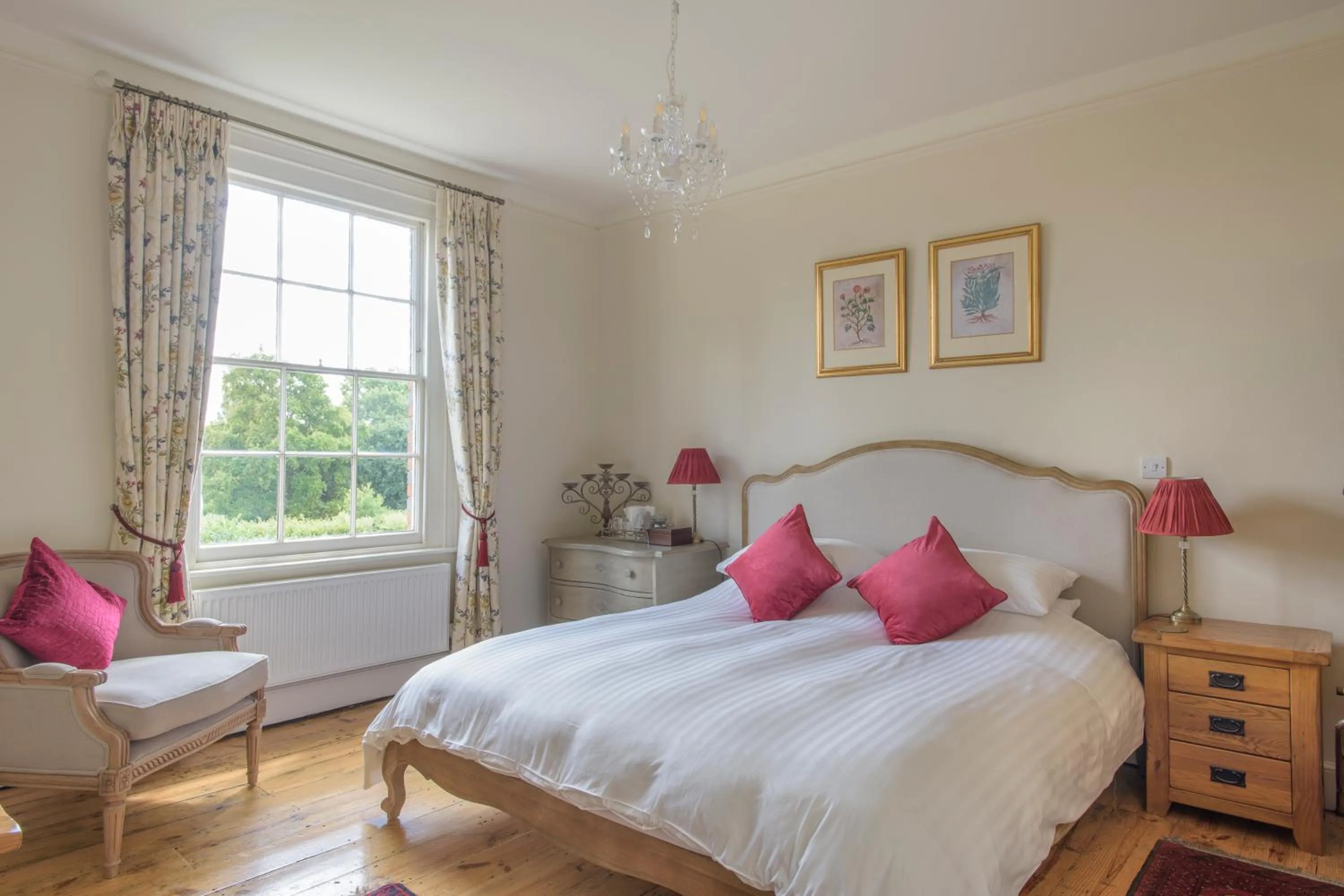 Bed in Sissinghurst Castle Farmhouse
