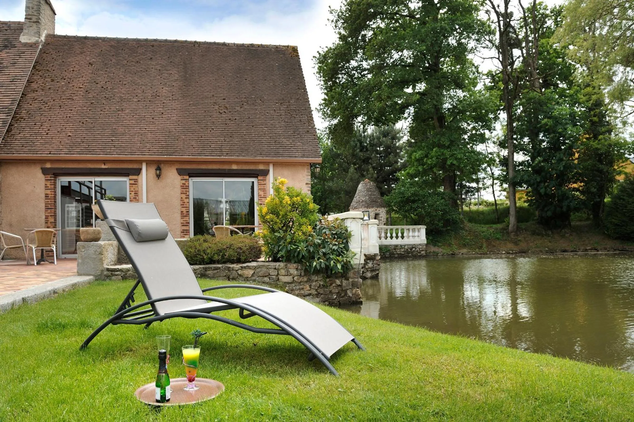 Neighbourhood in Logis Hotel Oasis