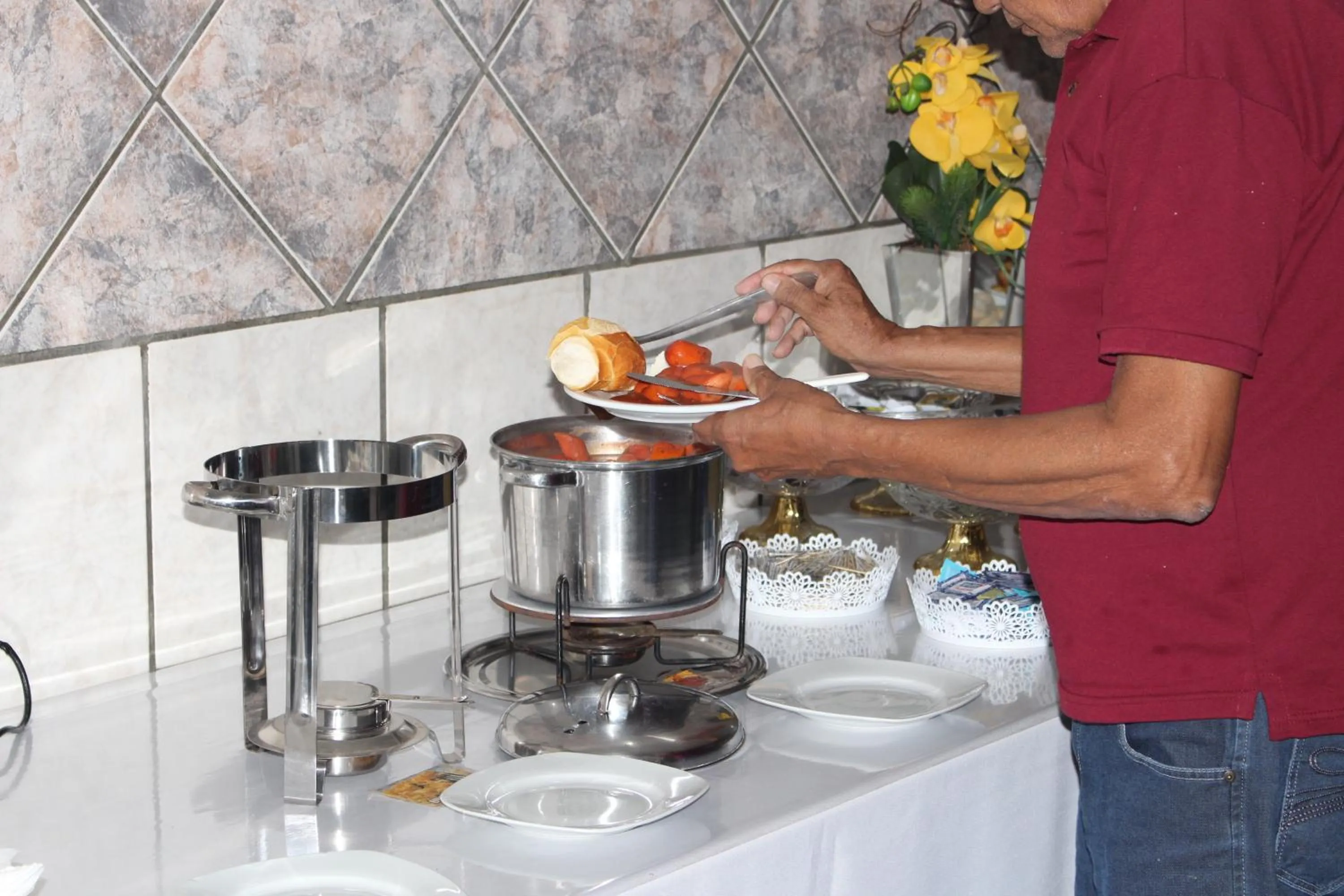 Breakfast in Bica Pau Hotel