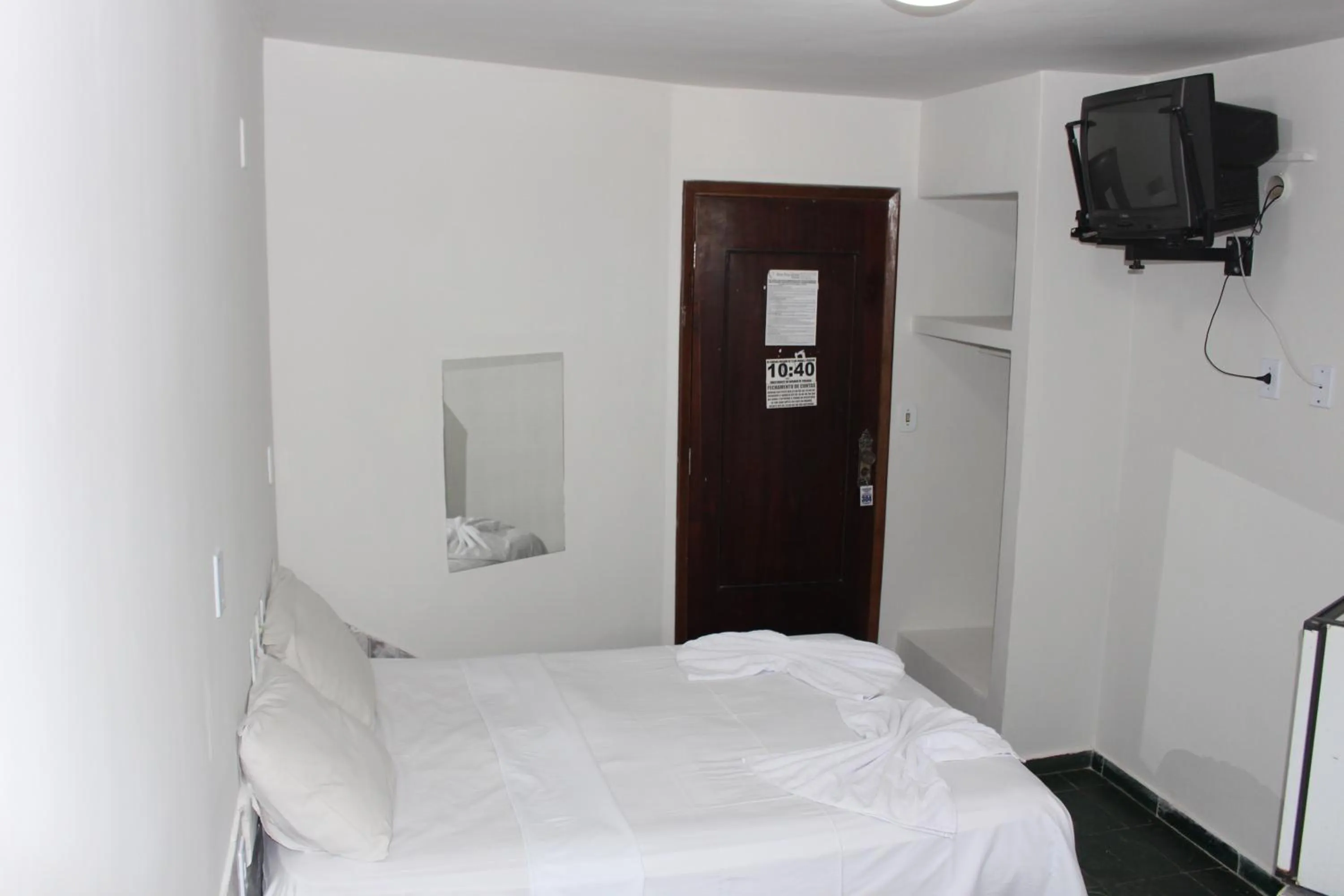 Bed in Bica Pau Hotel