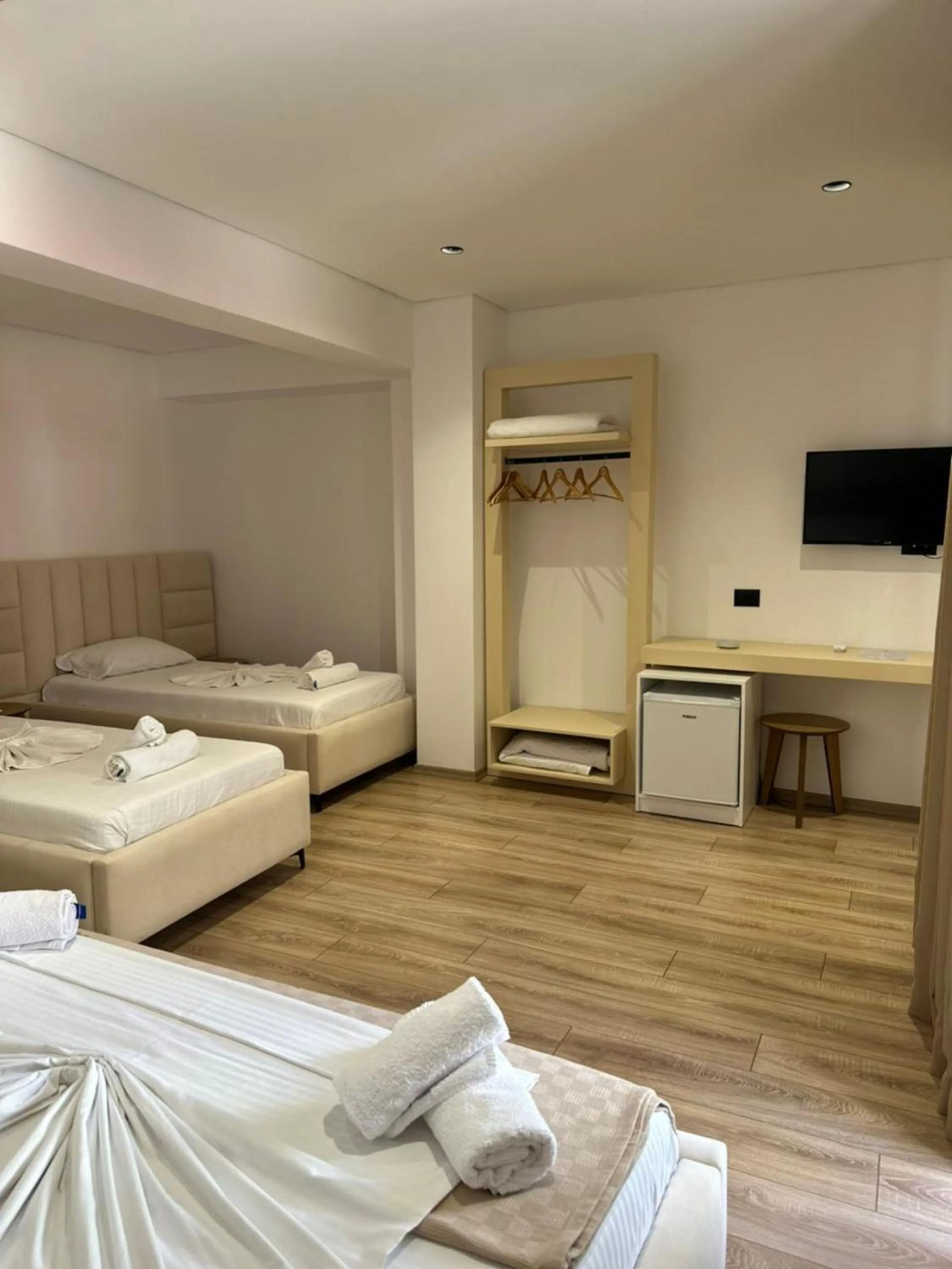 Photo of the whole room, Bed in Hotel Vola