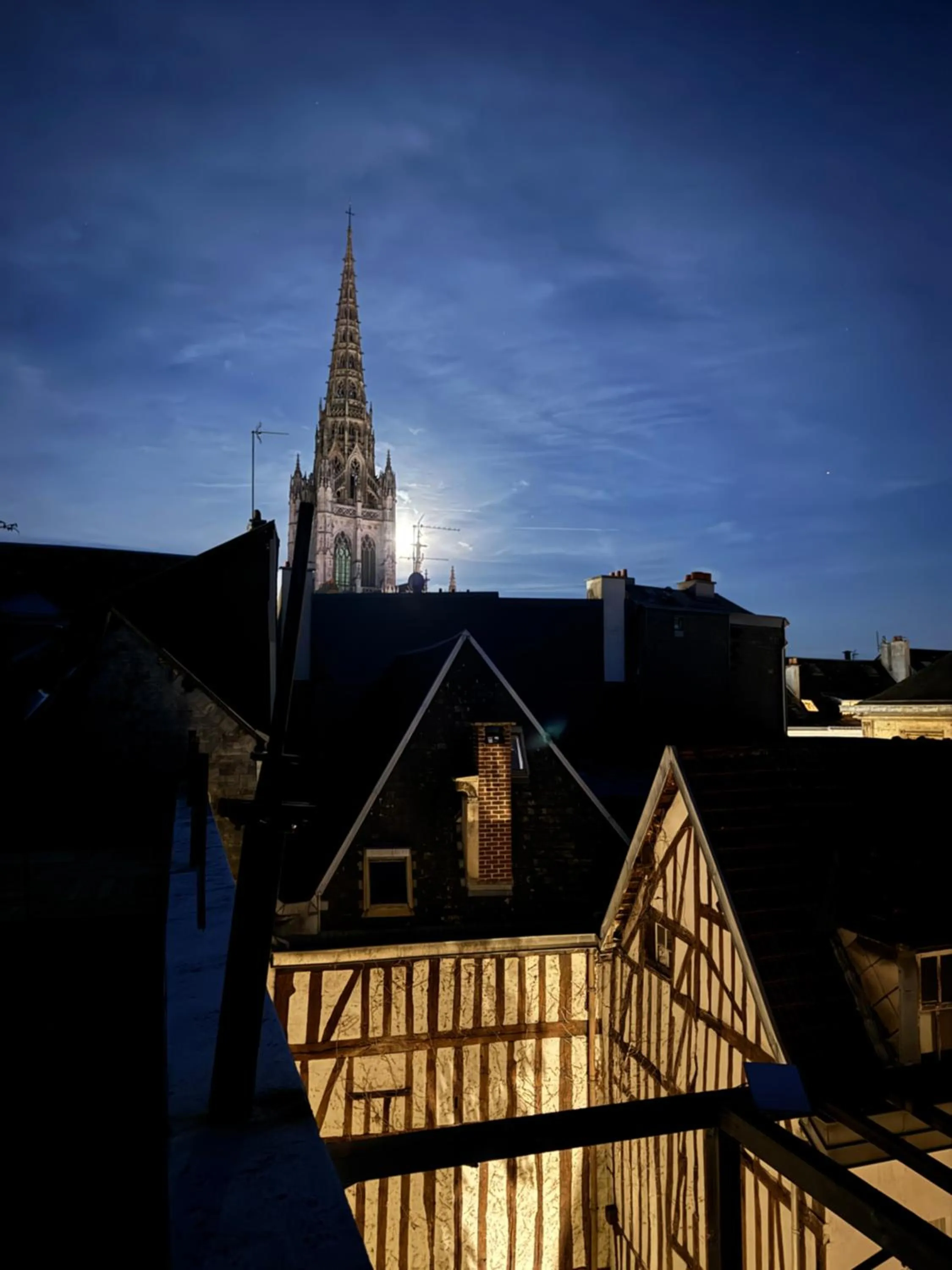 Landmark view in Hôtel De La Cathédrale