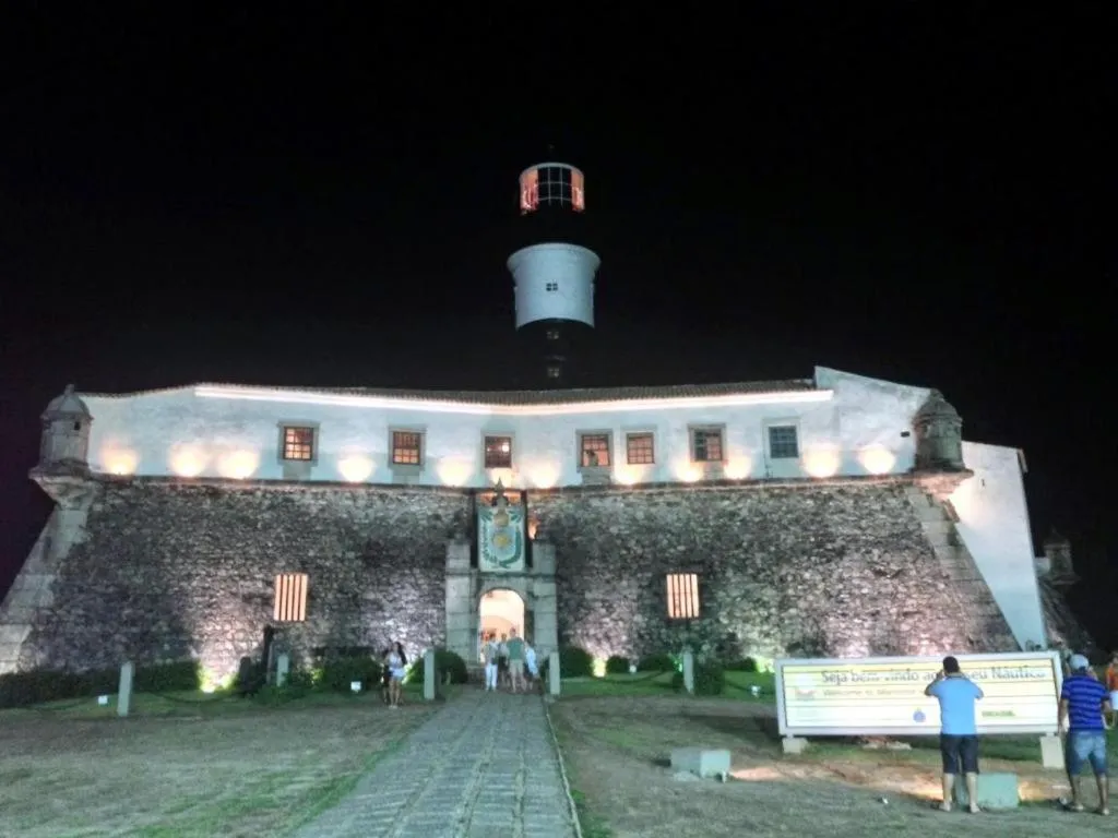 Nearby landmark in Apartamentos Itapuã Residence - Praia