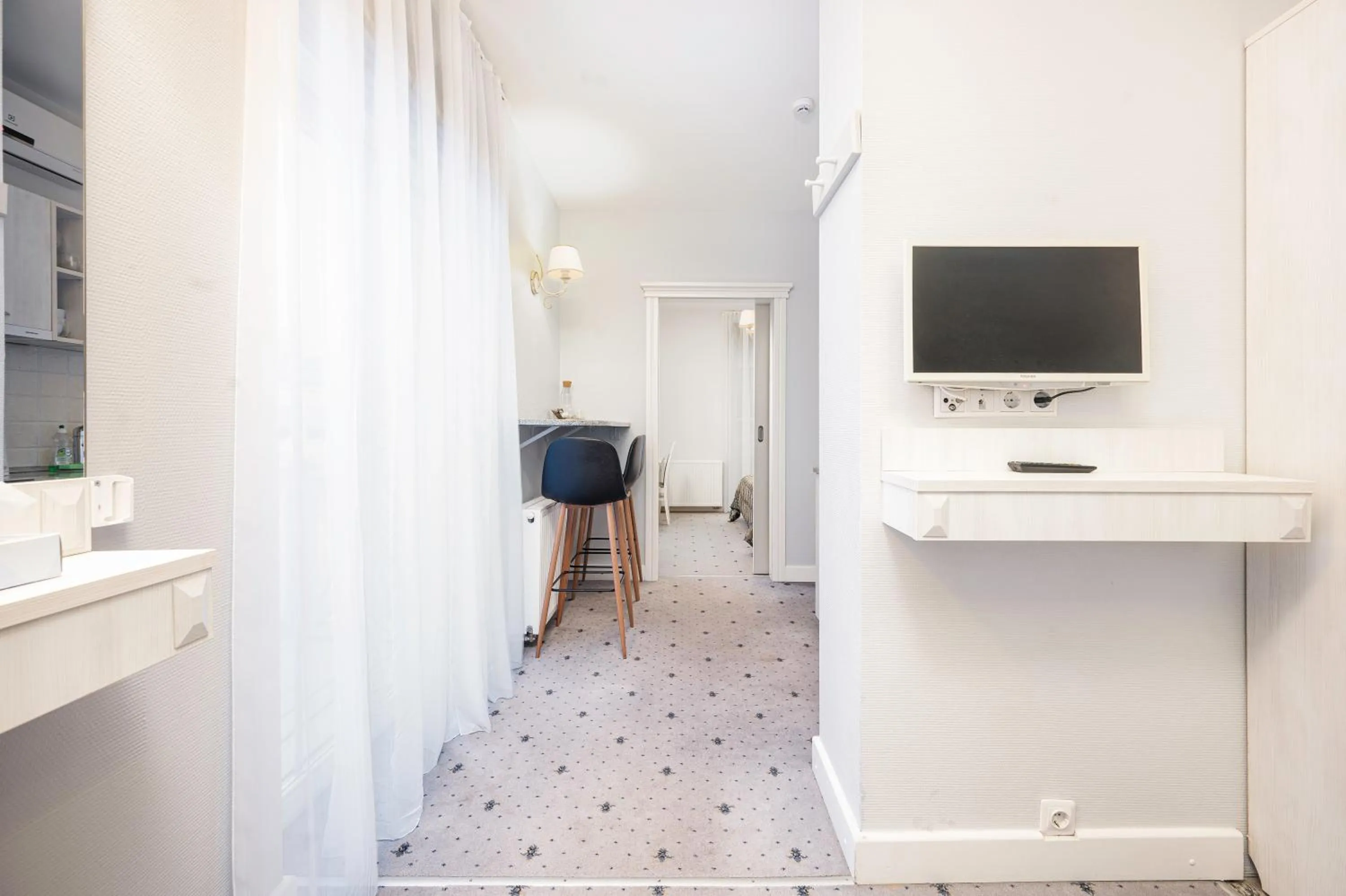 TV and multimedia in Art Hotel