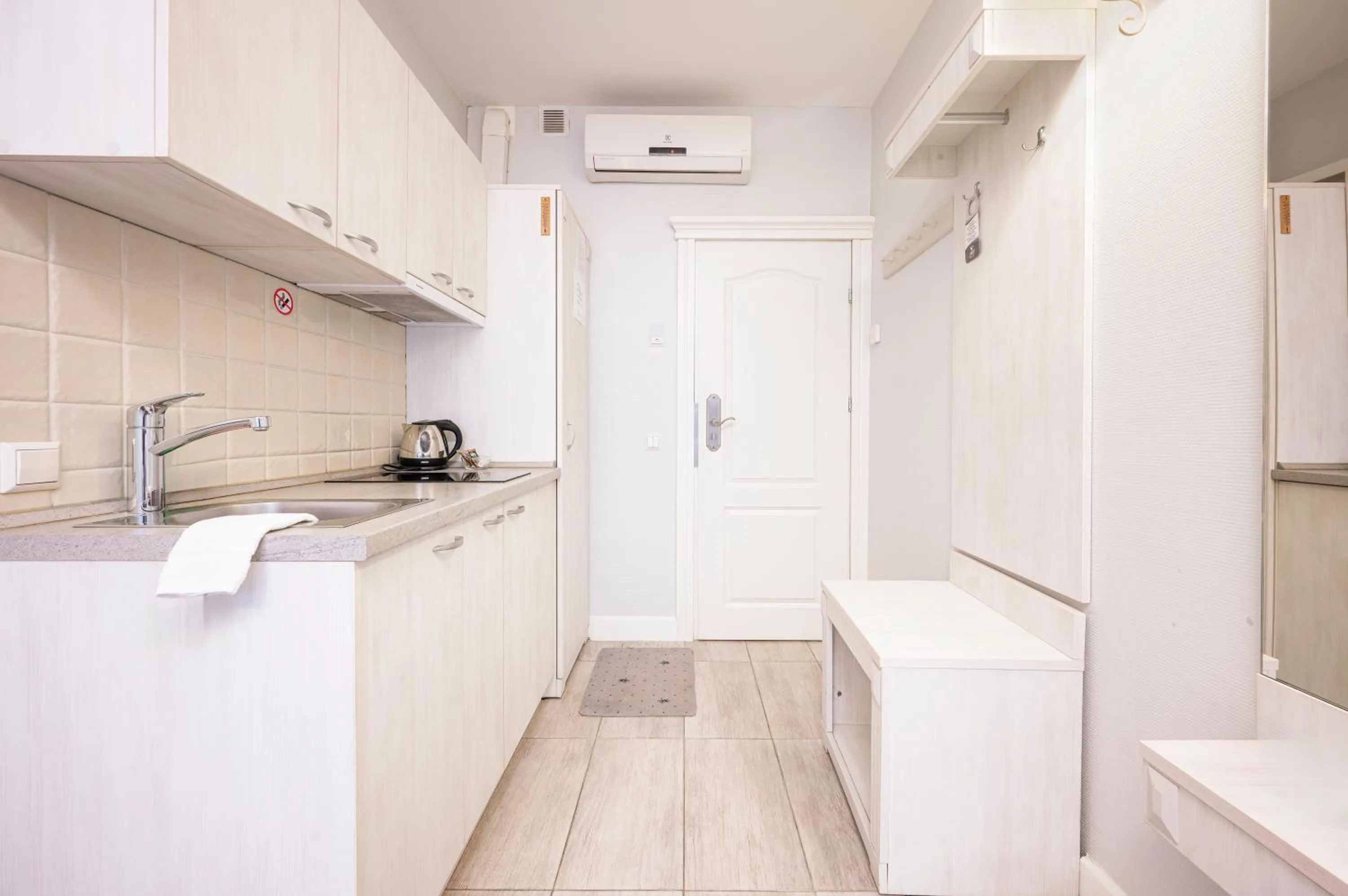 Kitchen or kitchenette in Art Hotel