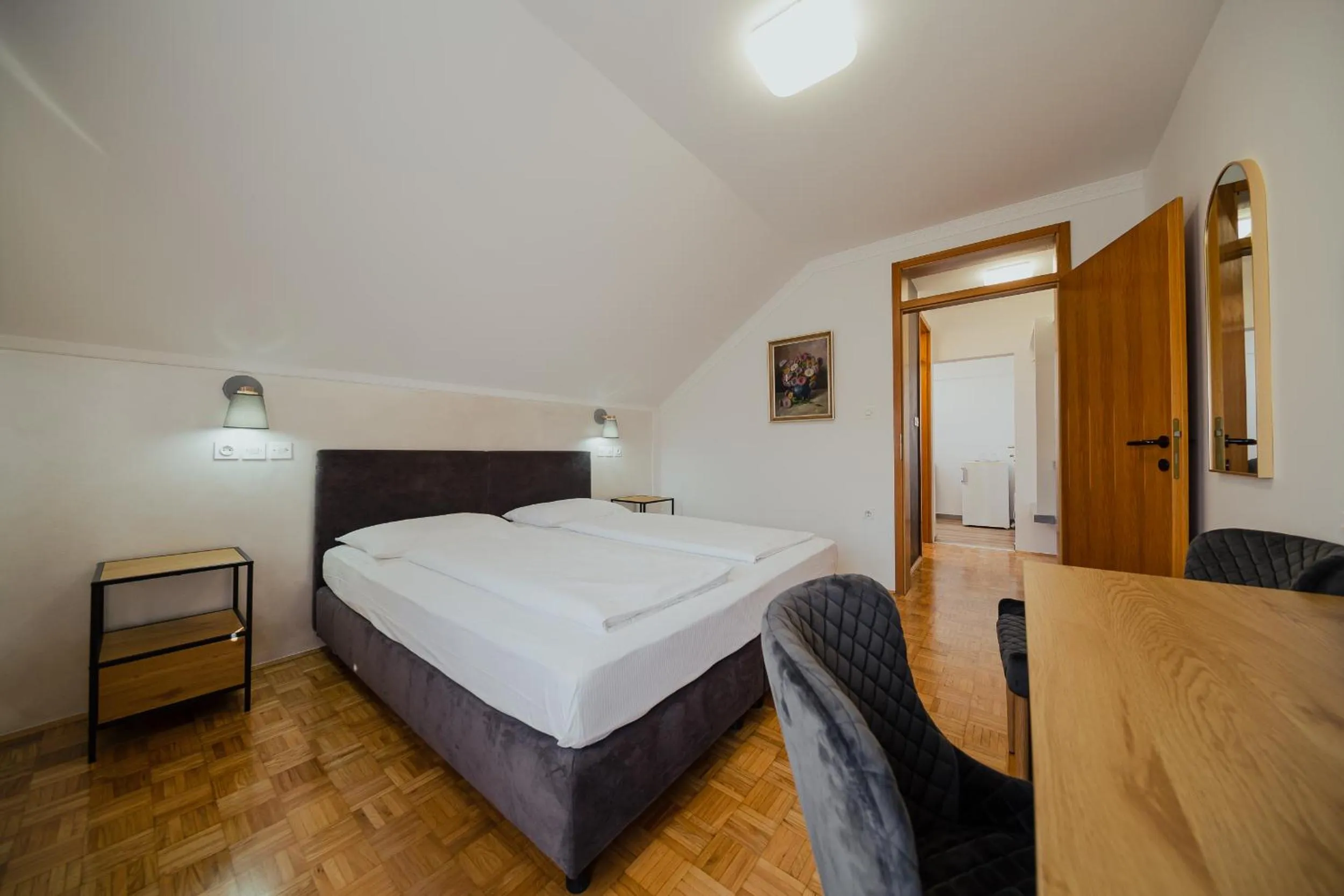 Bed in Hotel Maj Inn