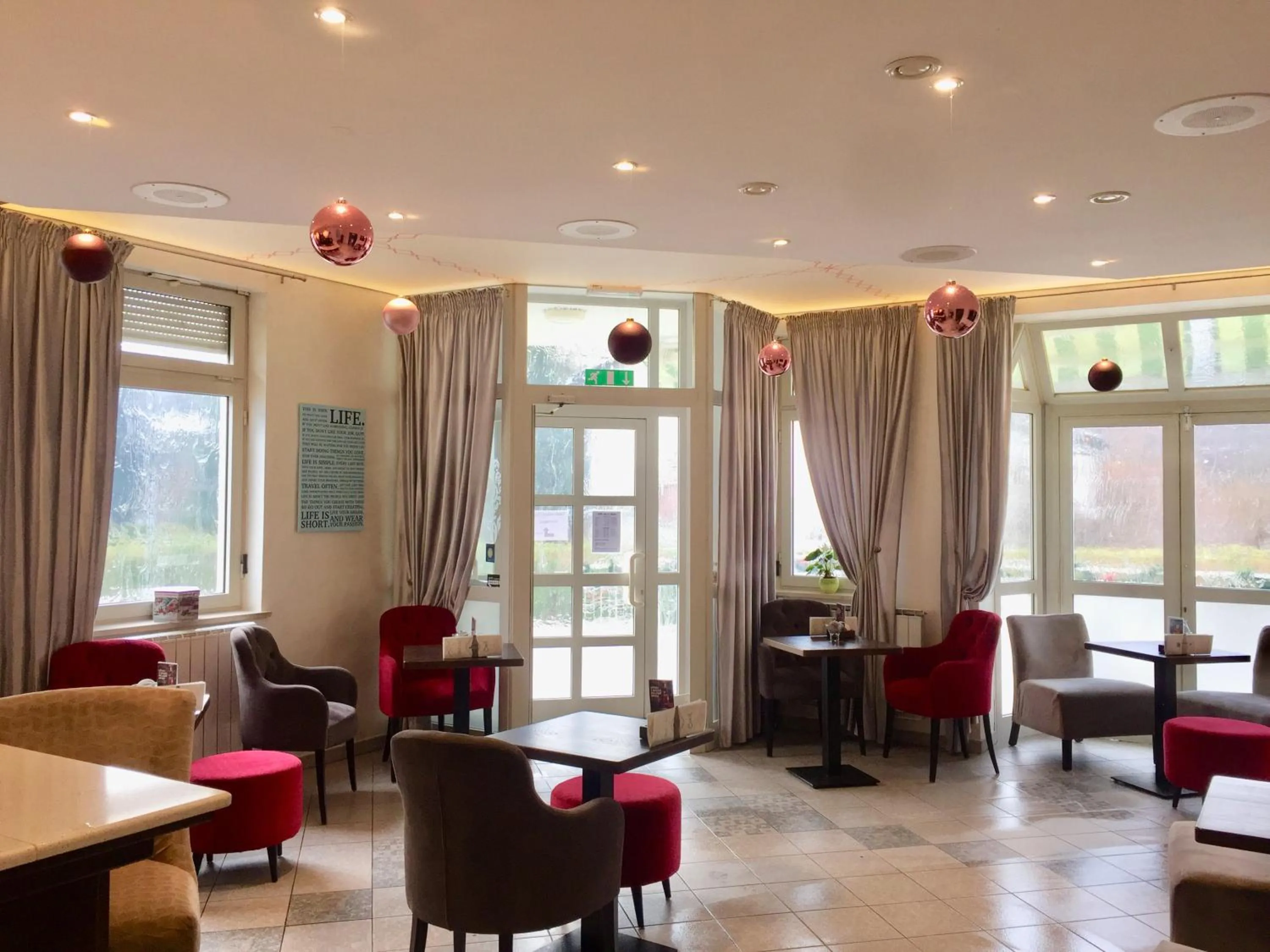 Lobby or reception in Hotel Maj Inn