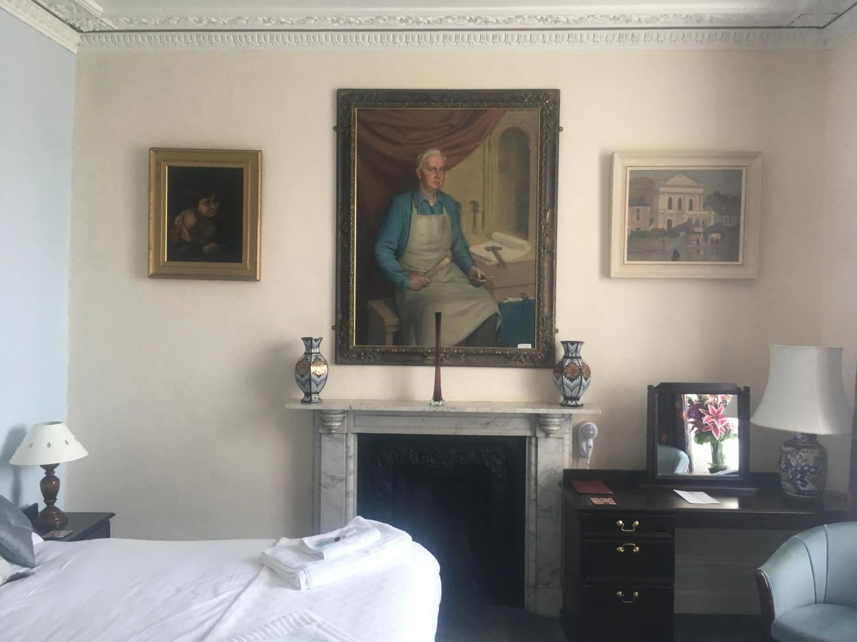 Bed in The White Hart Hotel