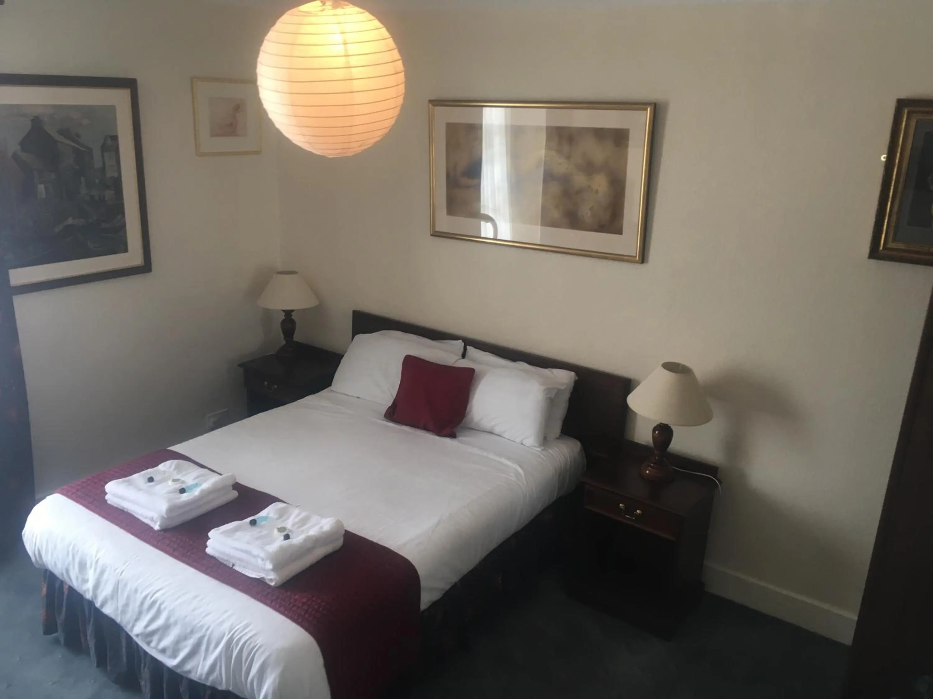 Bed in The White Hart Hotel