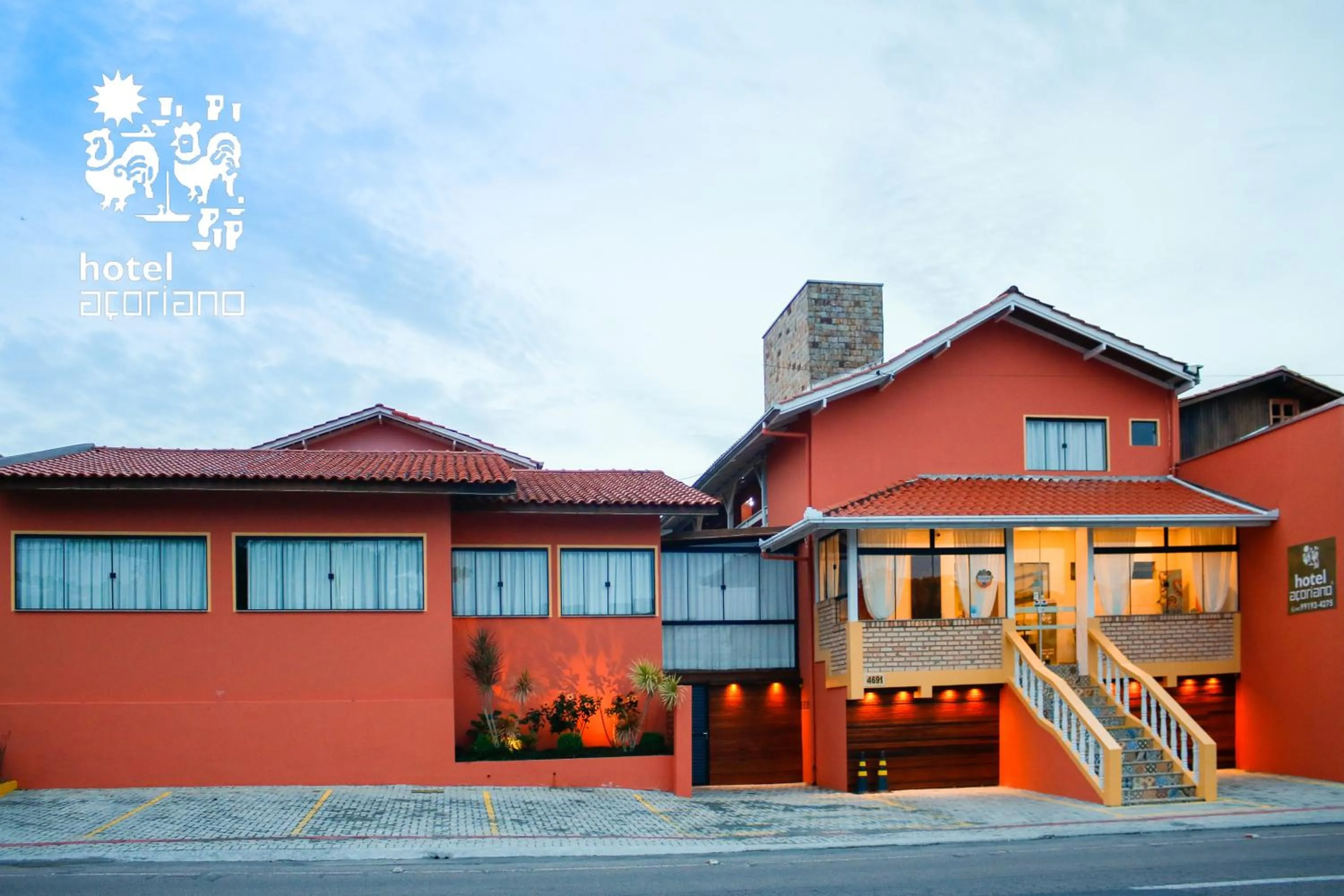 Facade/entrance in Hotel Açoriano