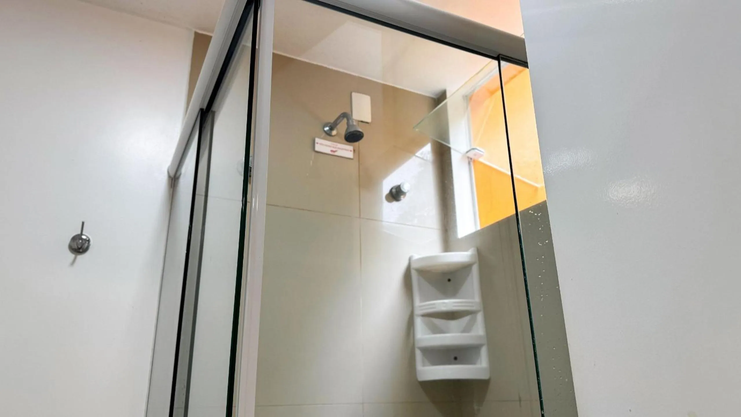 Pousada Bernúncia - Com café da Manhã, próximo a Praia Grande