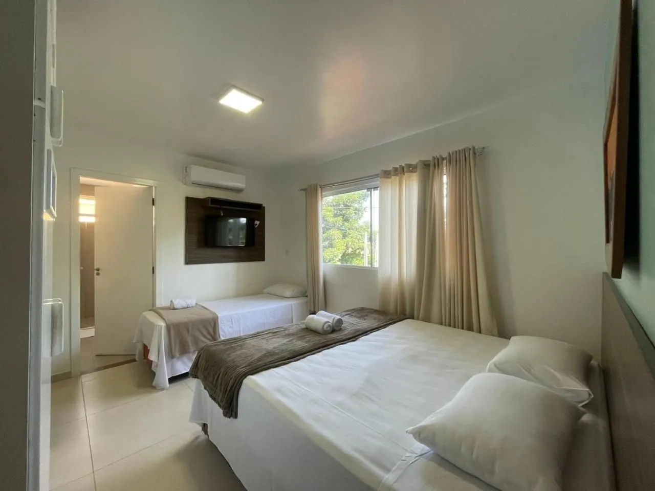 Bed in Pousada Bernúncia - Com café da Manhã, próximo a Praia Grande