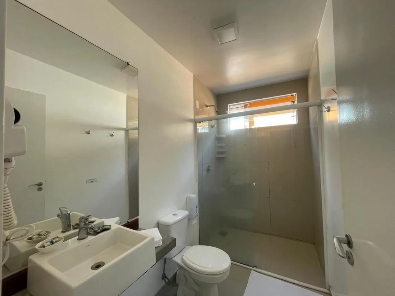 Pousada Bernúncia - Com café da Manhã, próximo a Praia Grande