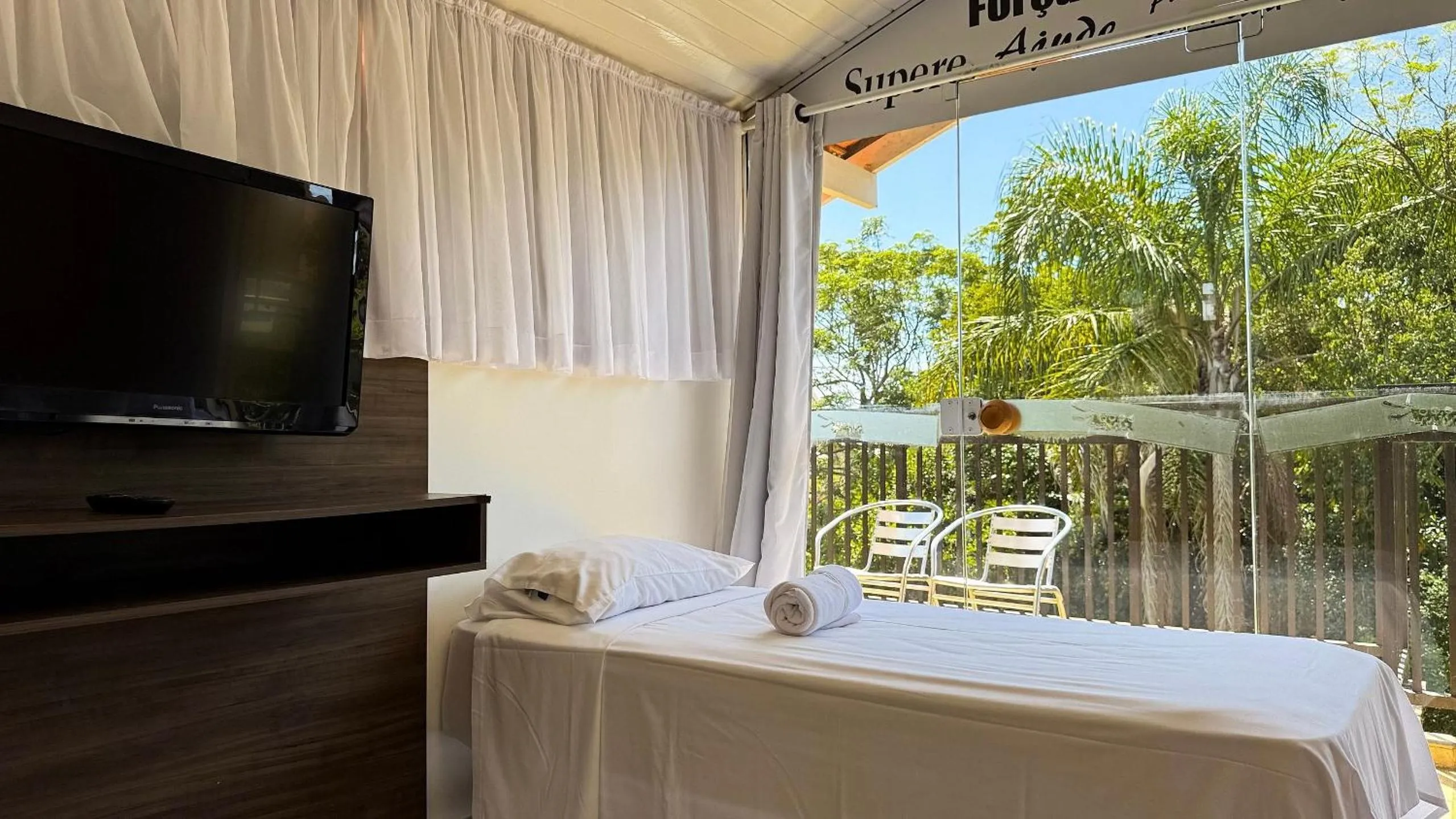 Pousada Bernúncia - Com café da Manhã, próximo a Praia Grande