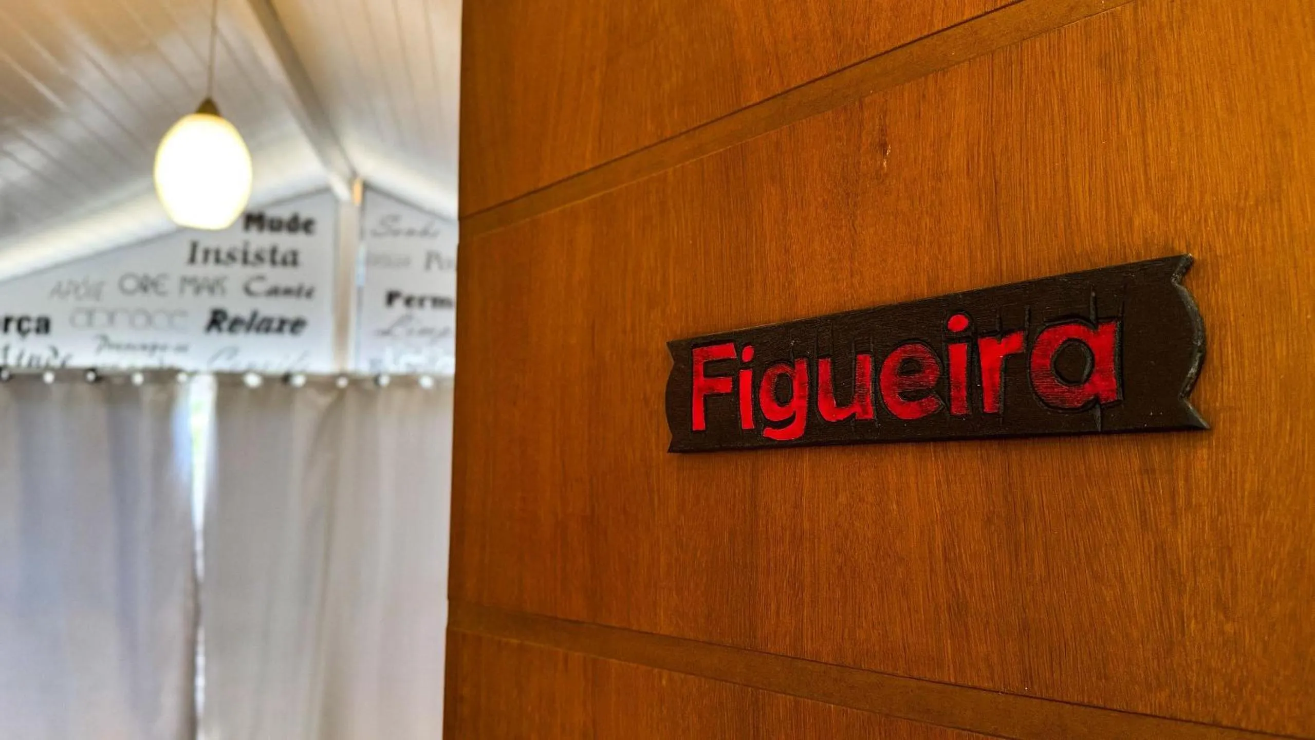 Pousada Bernúncia - Com café da Manhã, próximo a Praia Grande