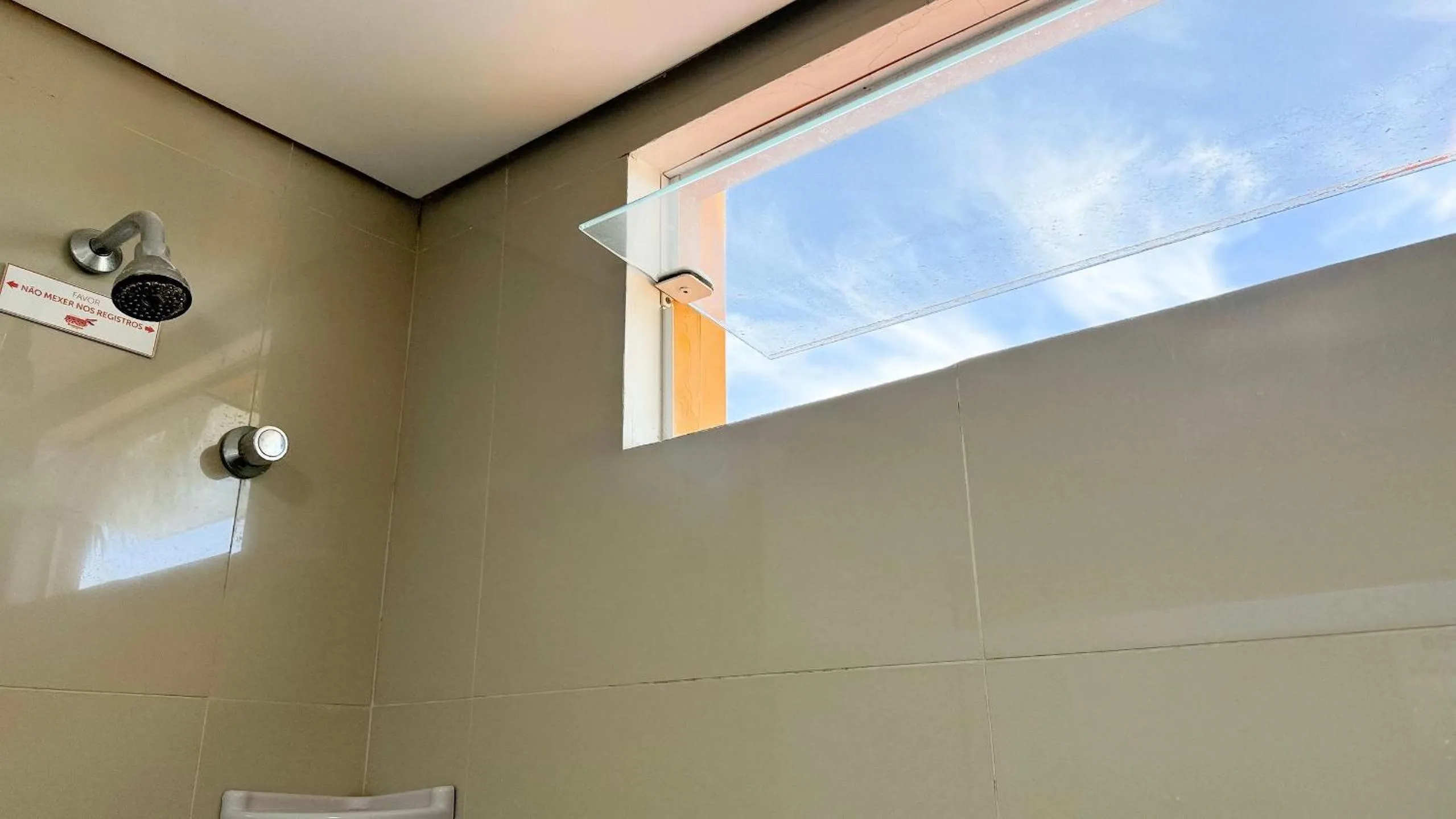 Pousada Bernúncia - Com café da Manhã, próximo a Praia Grande