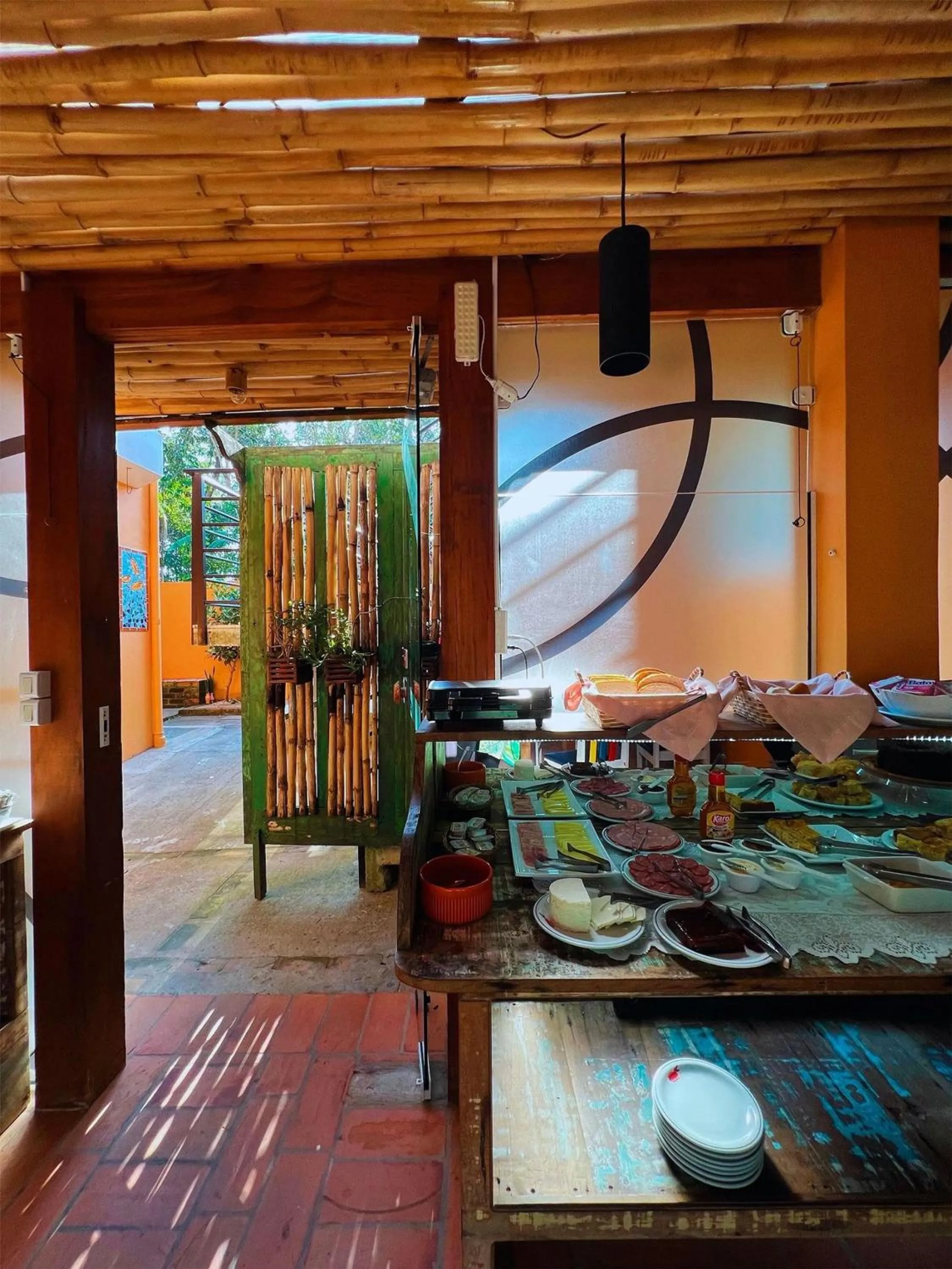 Pousada Bernúncia - Com café da Manhã, próximo a Praia Grande