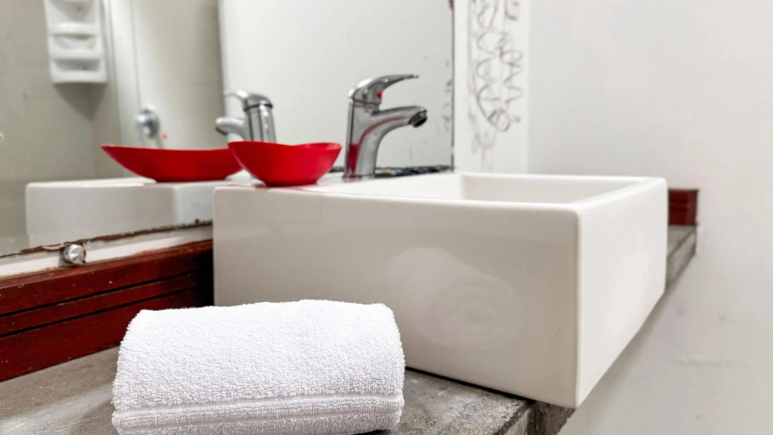 Pousada Bernúncia - Com café da Manhã, próximo a Praia Grande