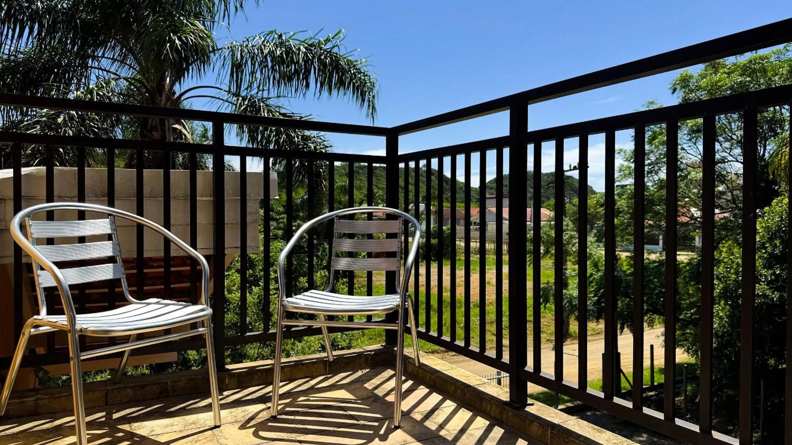 Pousada Bernúncia - Com café da Manhã, próximo a Praia Grande