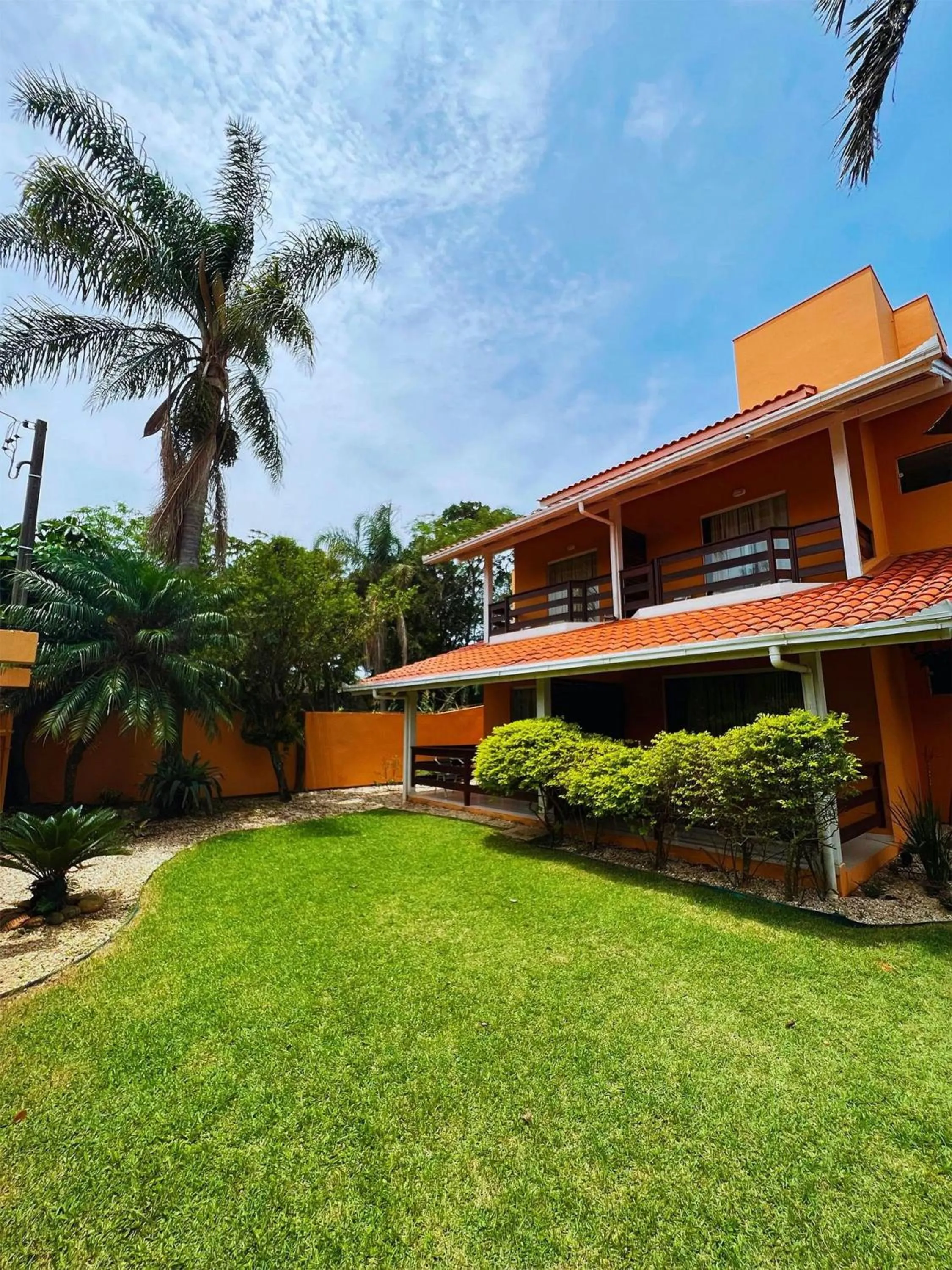 Pousada Bernúncia - Com café da Manhã, próximo a Praia Grande