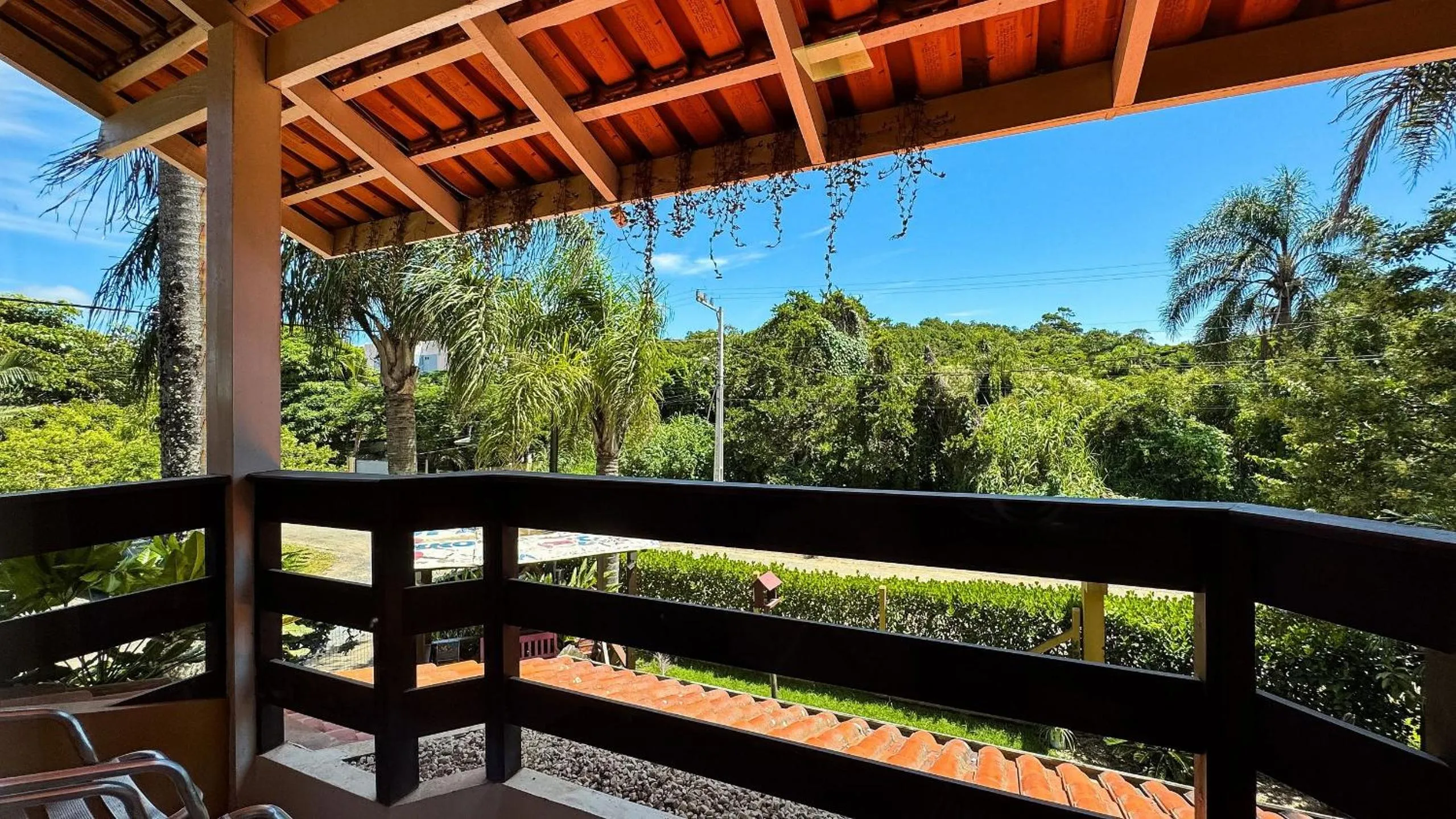 Pousada Bernúncia - Com café da Manhã, próximo a Praia Grande