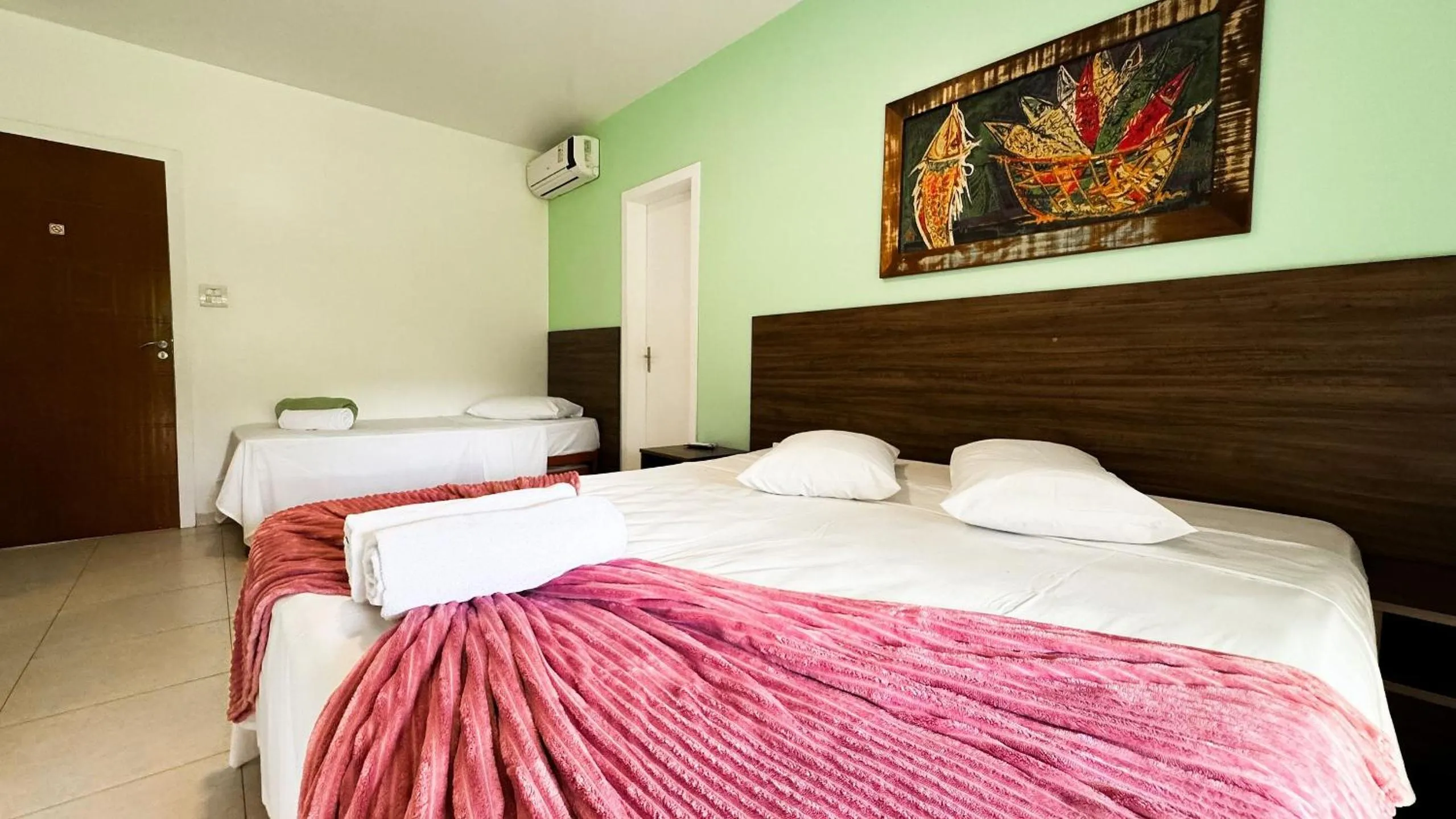 Bed in Pousada Bernúncia - Com café da Manhã, próximo a Praia Grande