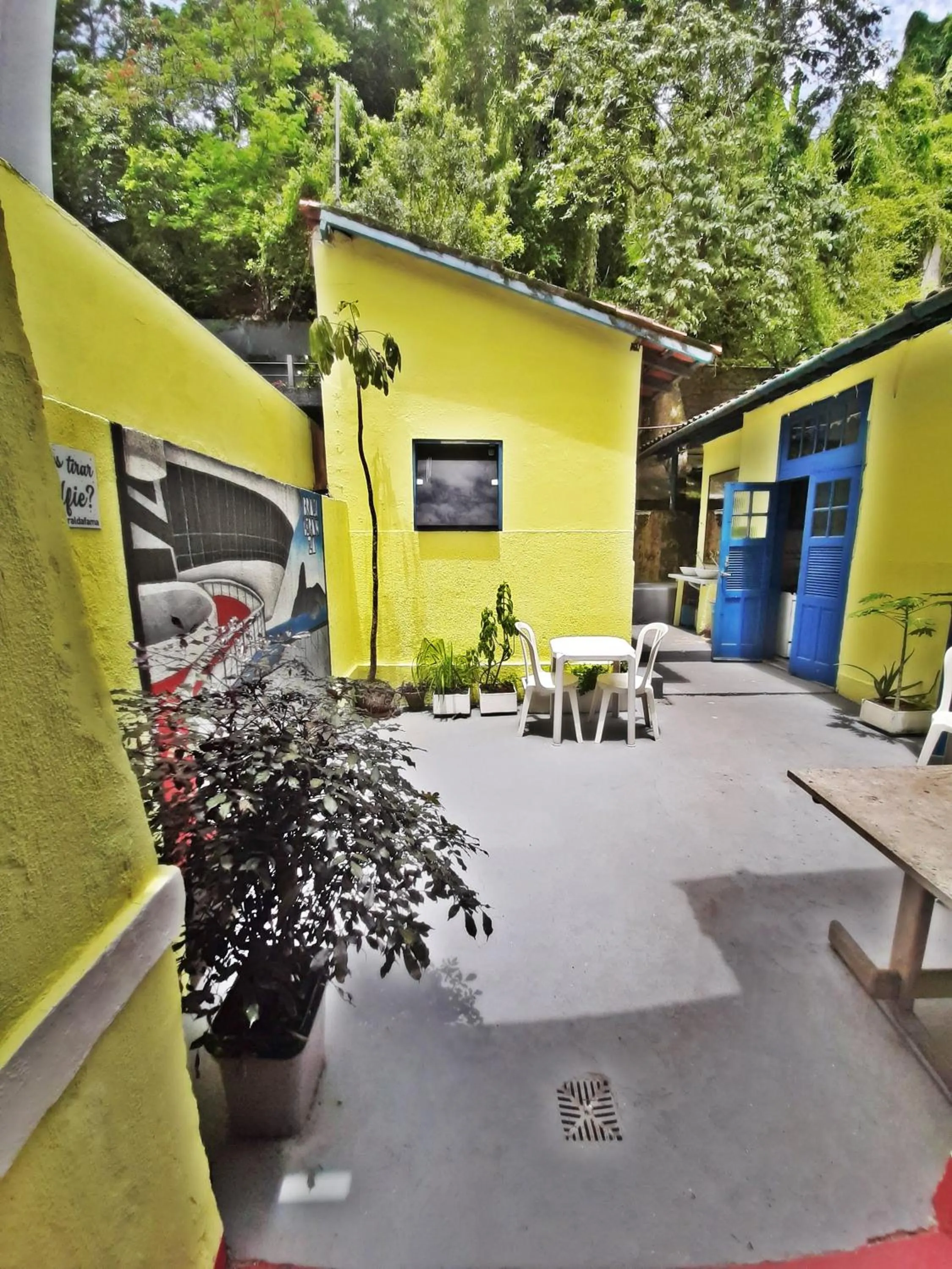 Property building in Brasileranza Hostel