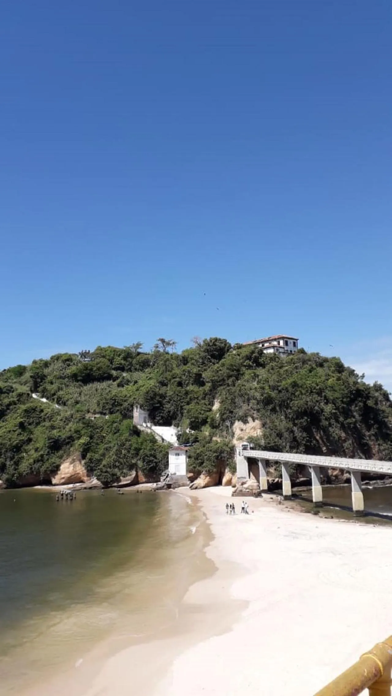 Beach in Brasileranza Hostel