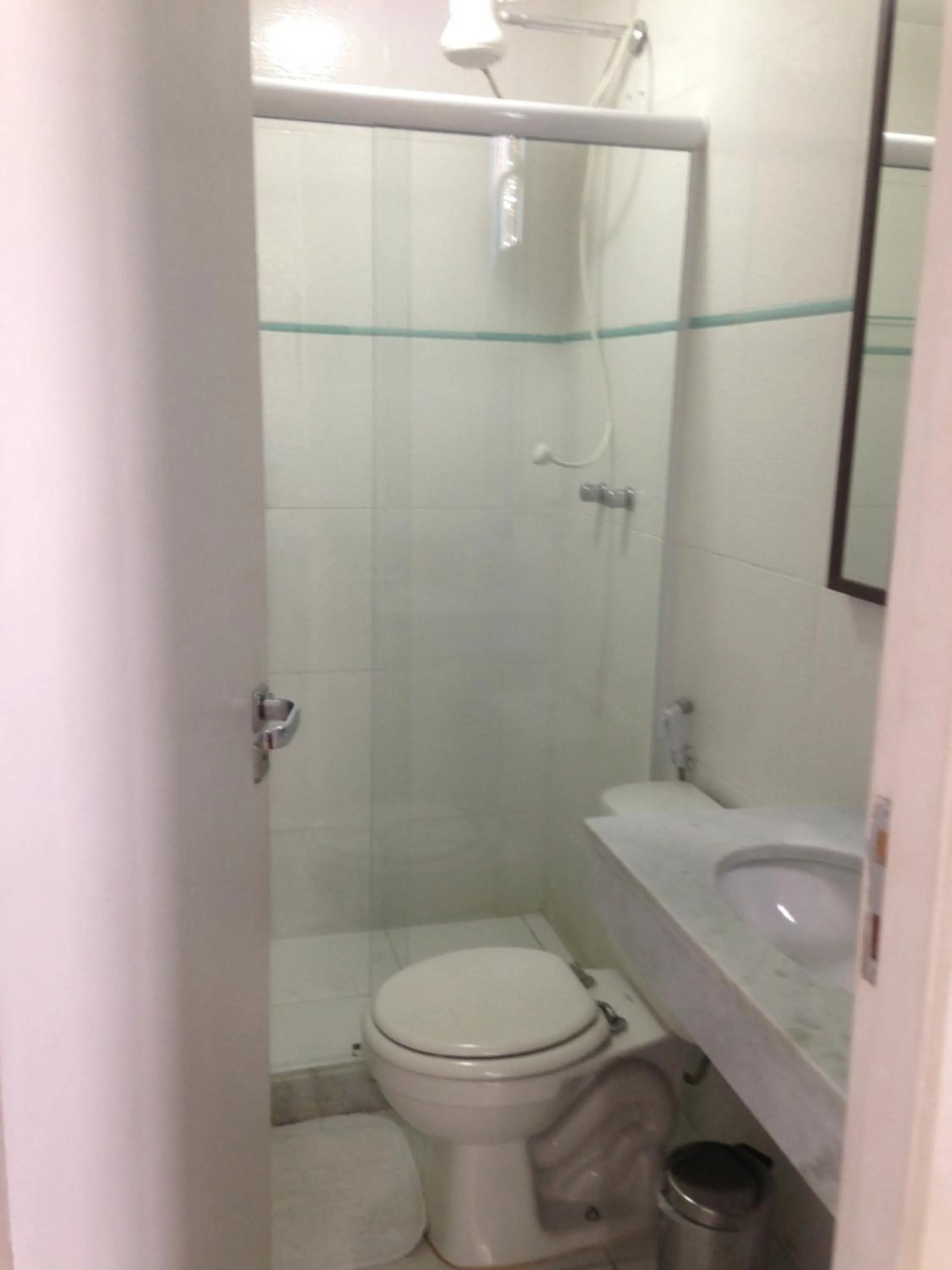 Bathroom in Brasileranza Hostel