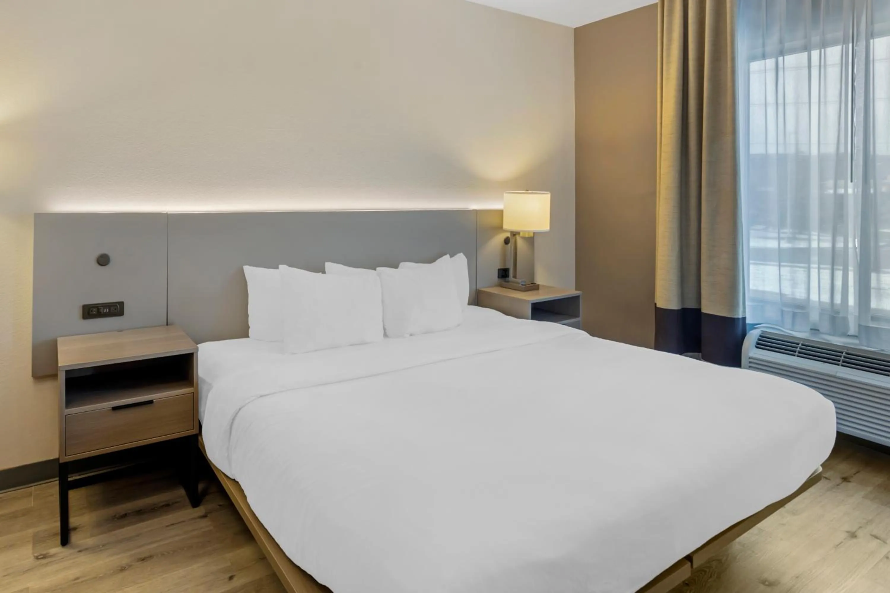 Bed in Comfort Inn & Suites Sayre