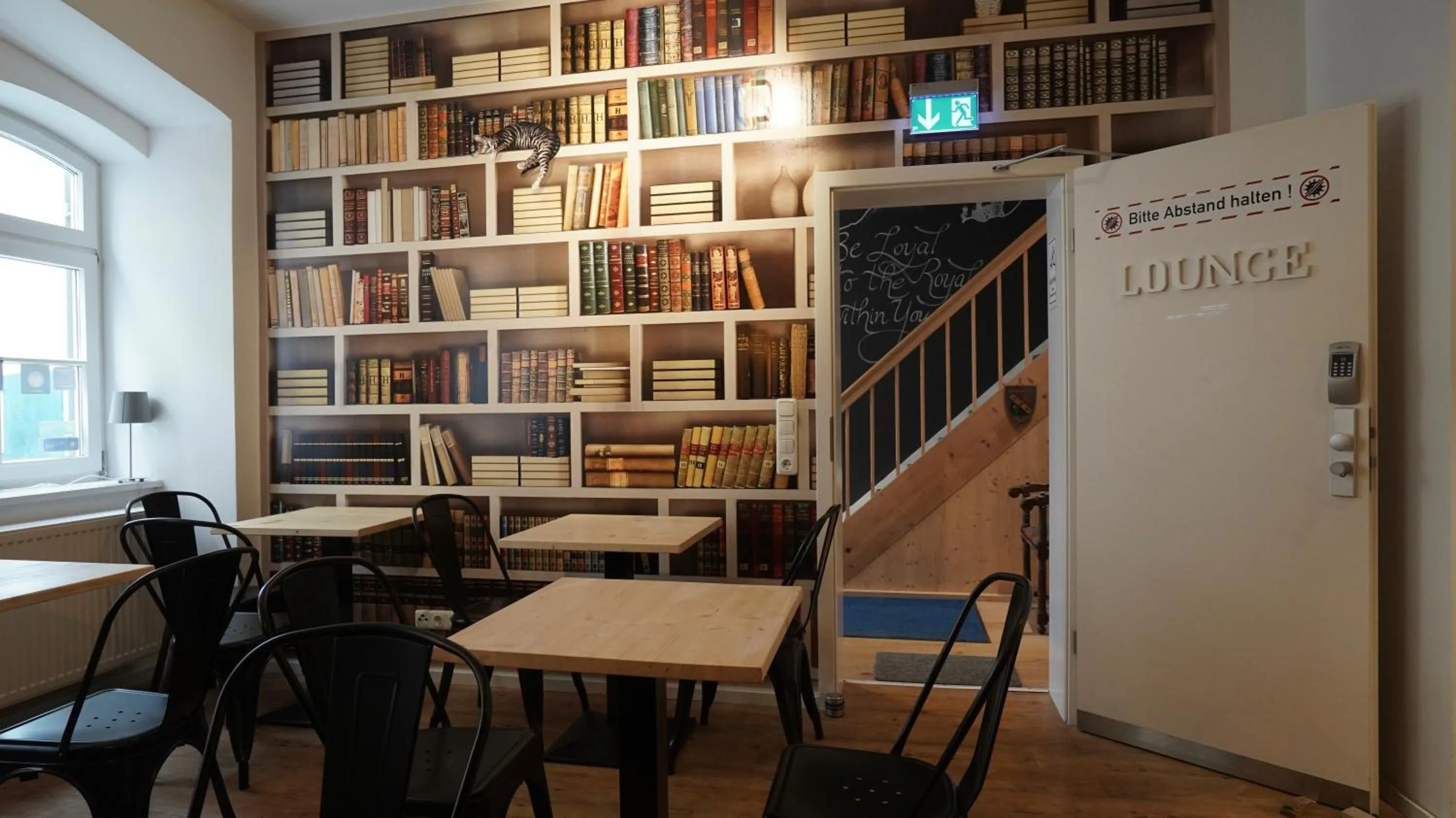 Lounge or bar in Old Kings Design Hostel